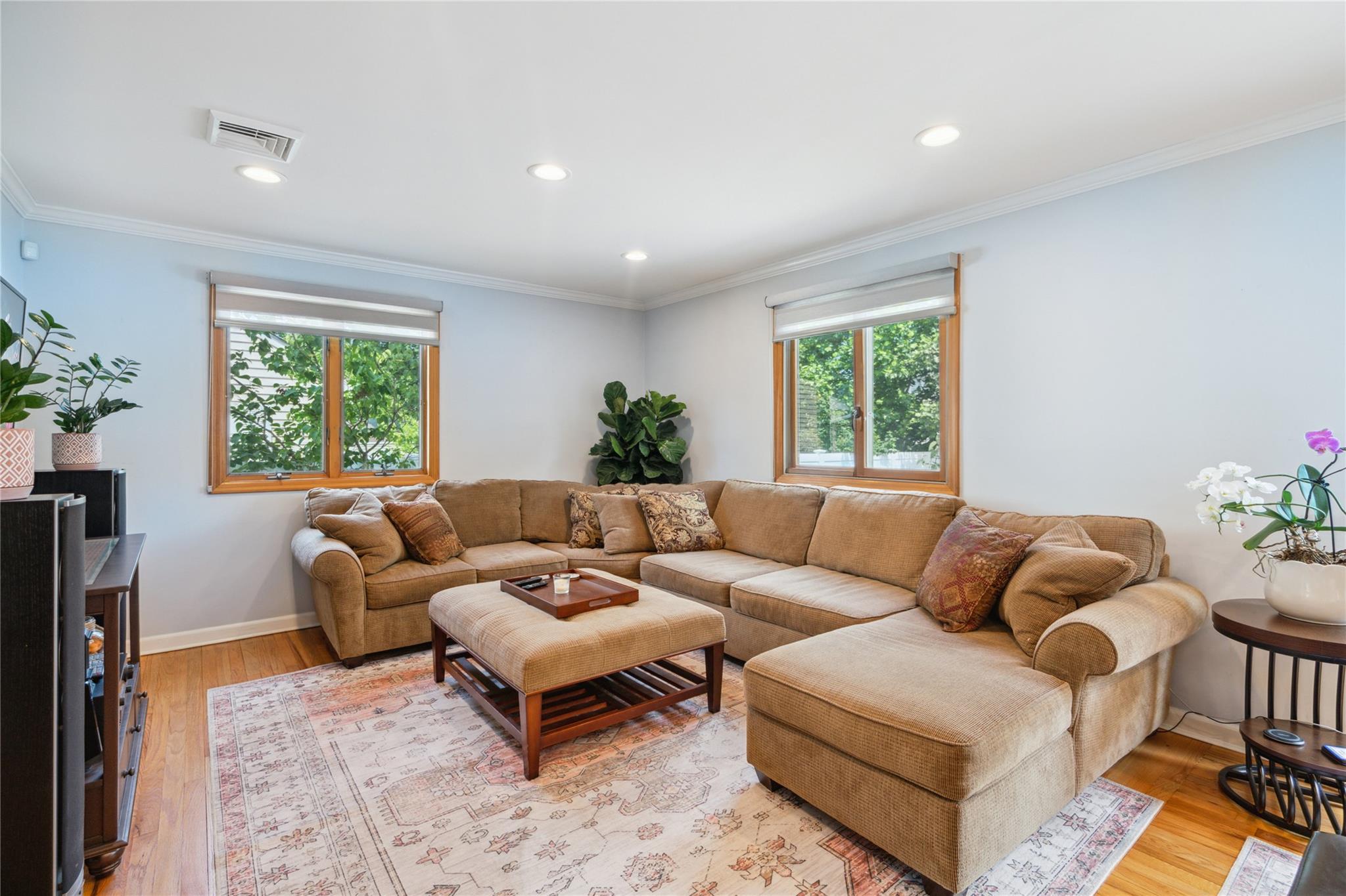 309 George Street, West Islip, New York image 22