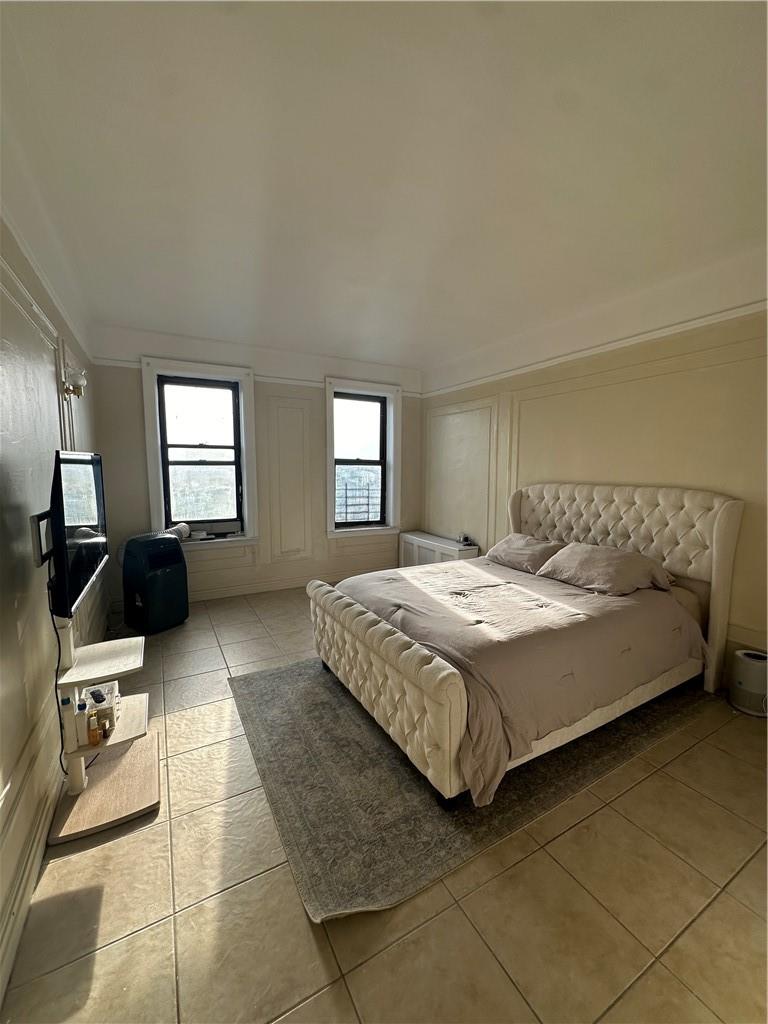 2922 Barnes Avenue 6E