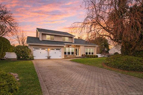 Photo of 28 Timber Ridge Drive, Commack, NY 11725 (MLS # 982245)
