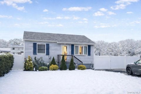 77 Baybright Drive, Shirley, NY 11967 - MLS#: 955001