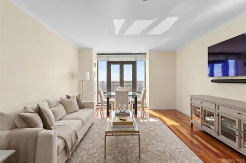 10 City Place PH2C White Plains NY 10601