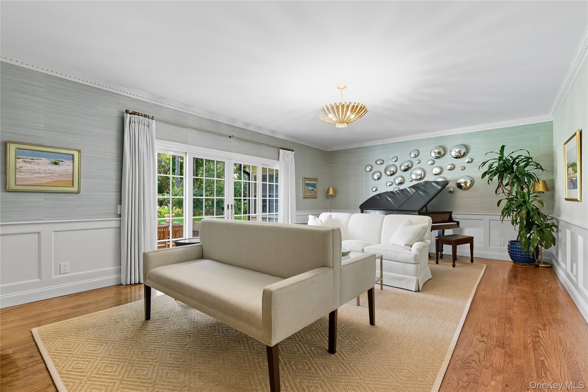 10 Middle Hollow Road