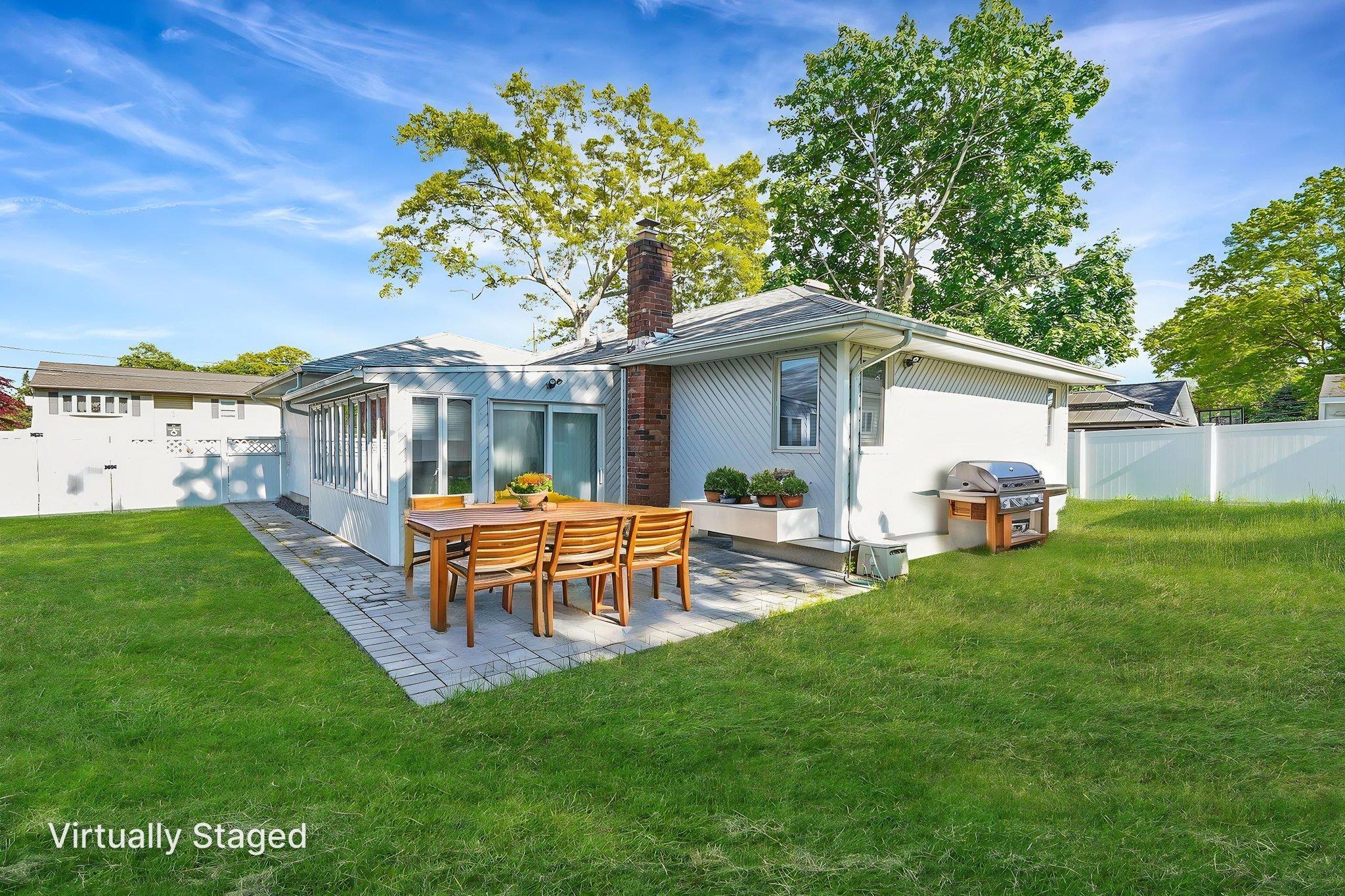 8 Adolphi Place, Ronkonkoma, New York image 44