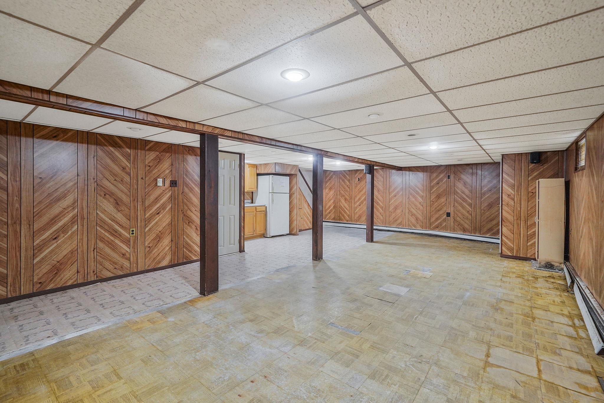 8 Adolphi Place, Ronkonkoma, New York image 36