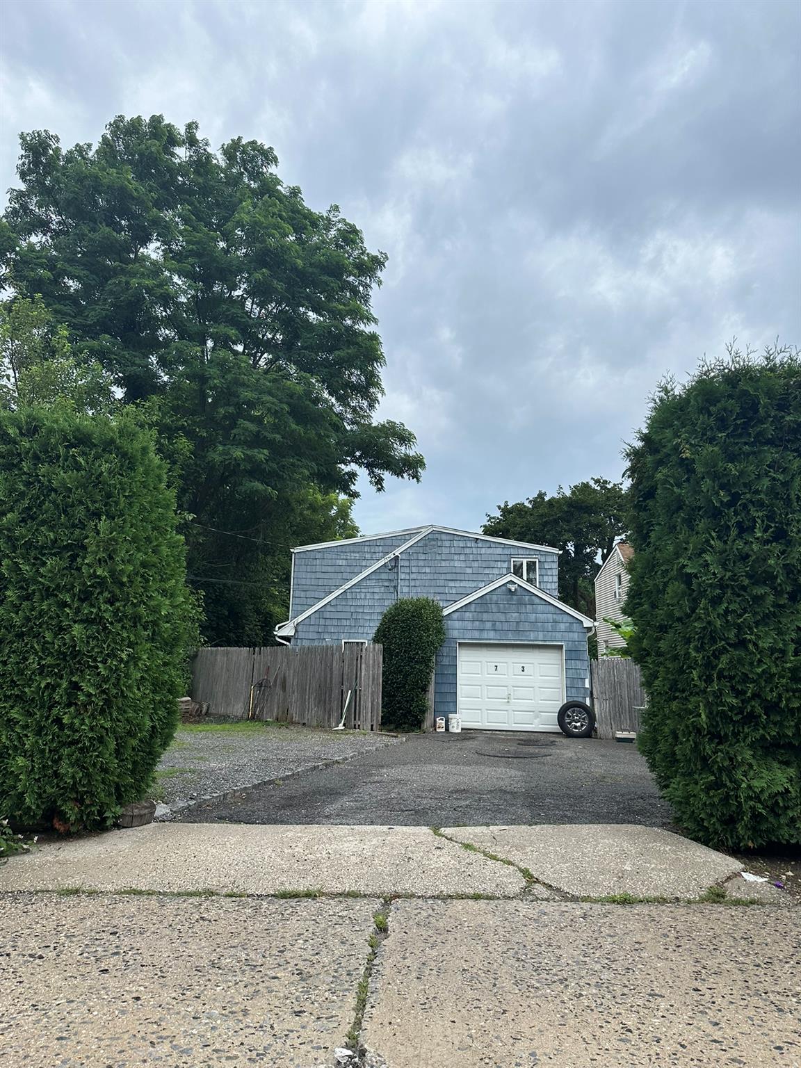 73 Railroad Street