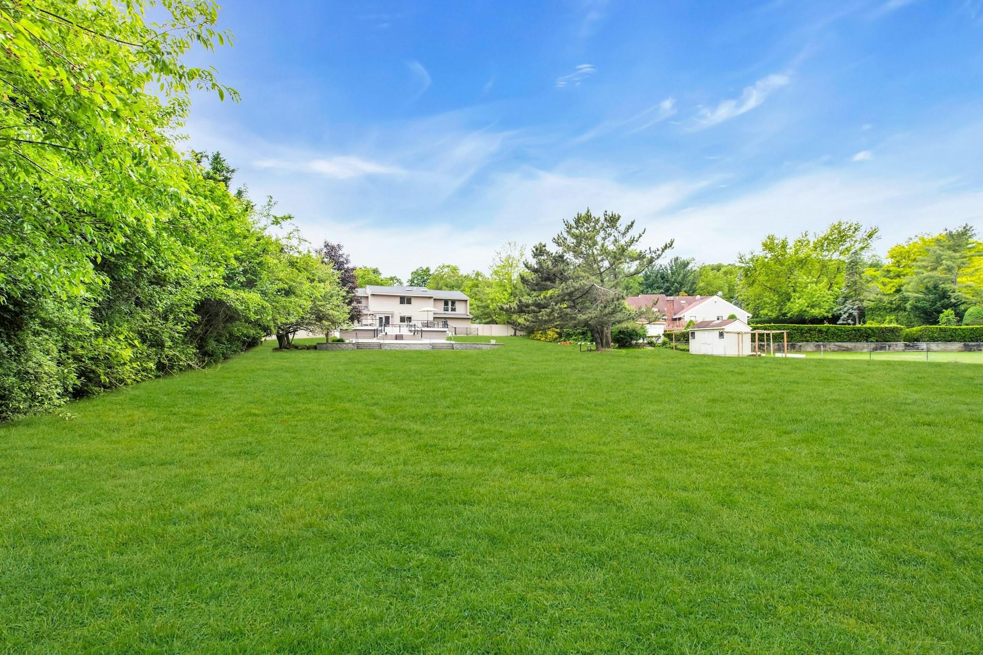 9 Hill & Tree Court, Melville, New York image 42