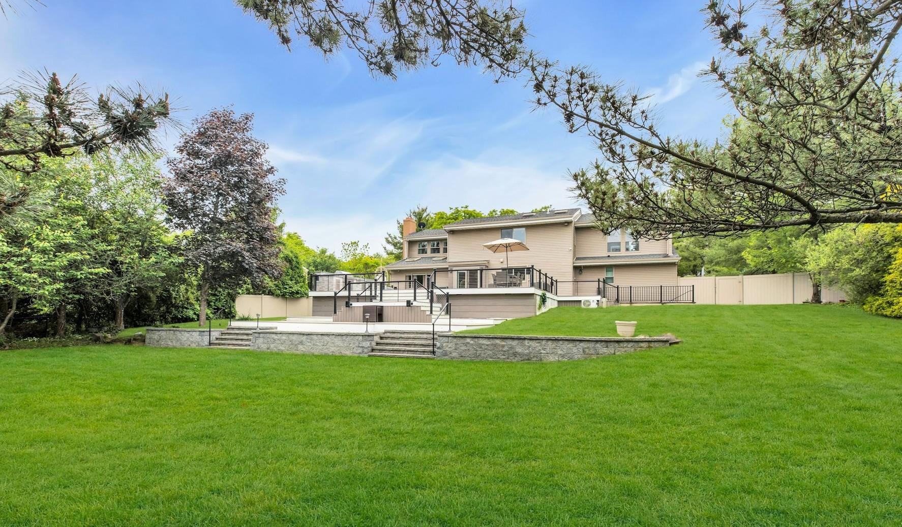 9 Hill & Tree Court, Melville, New York image 41