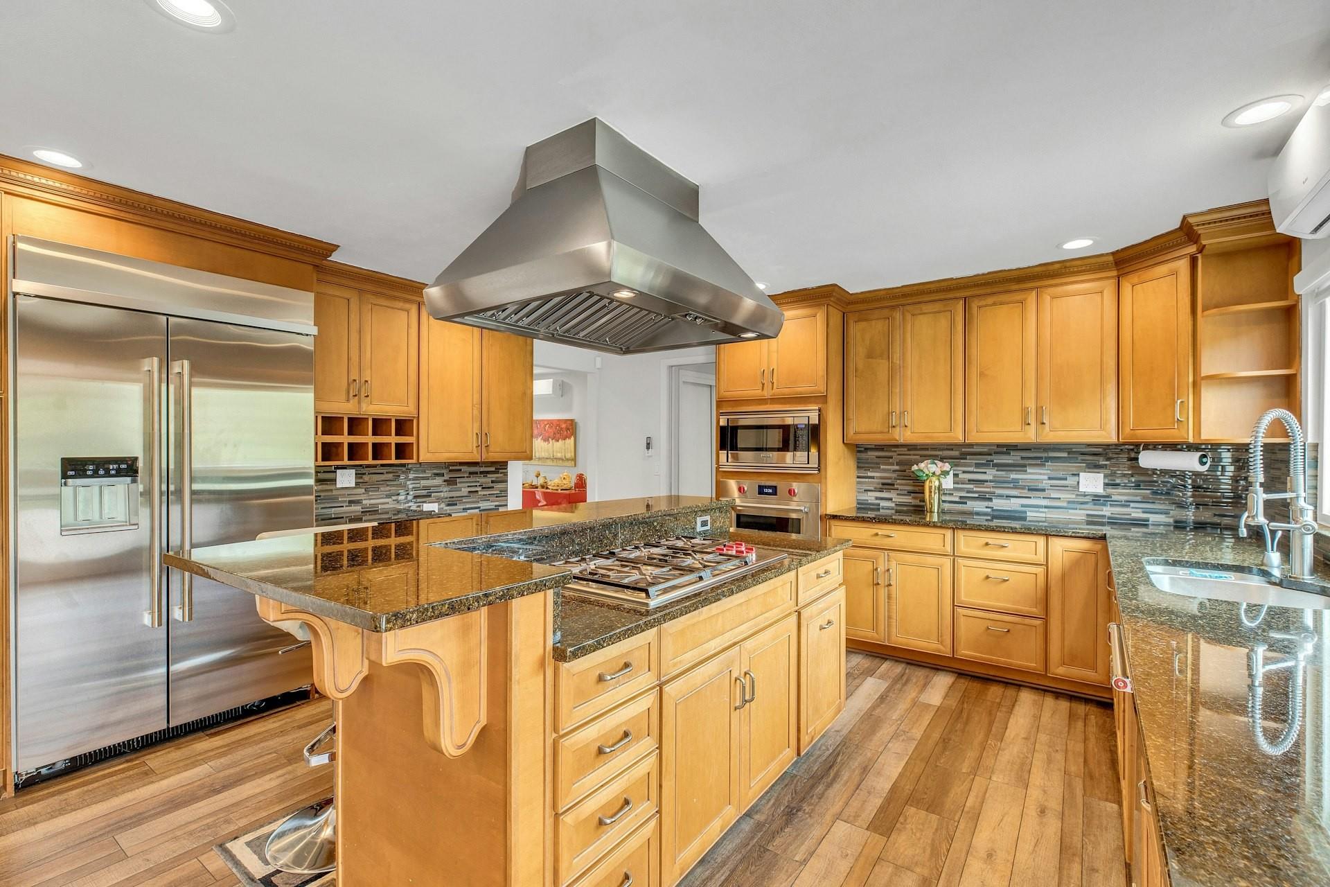 9 Hill & Tree Court, Melville, New York image 12