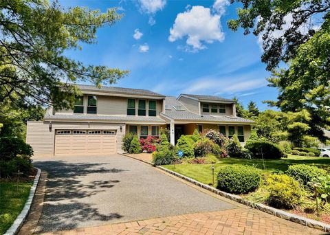 9 Hill & Tree Court Melville NY 11747