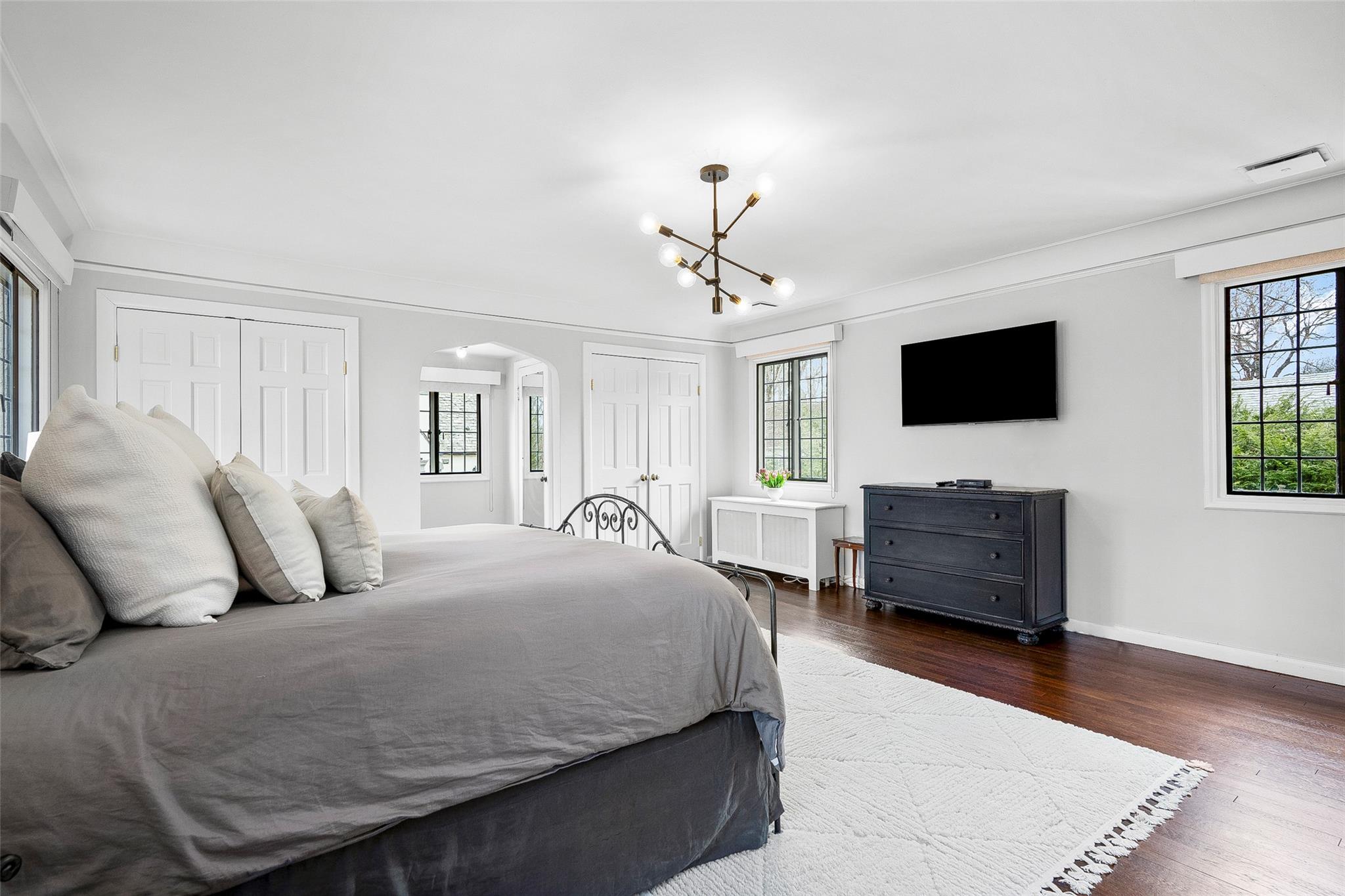 6 South Drive, Larchmont, New York image 23