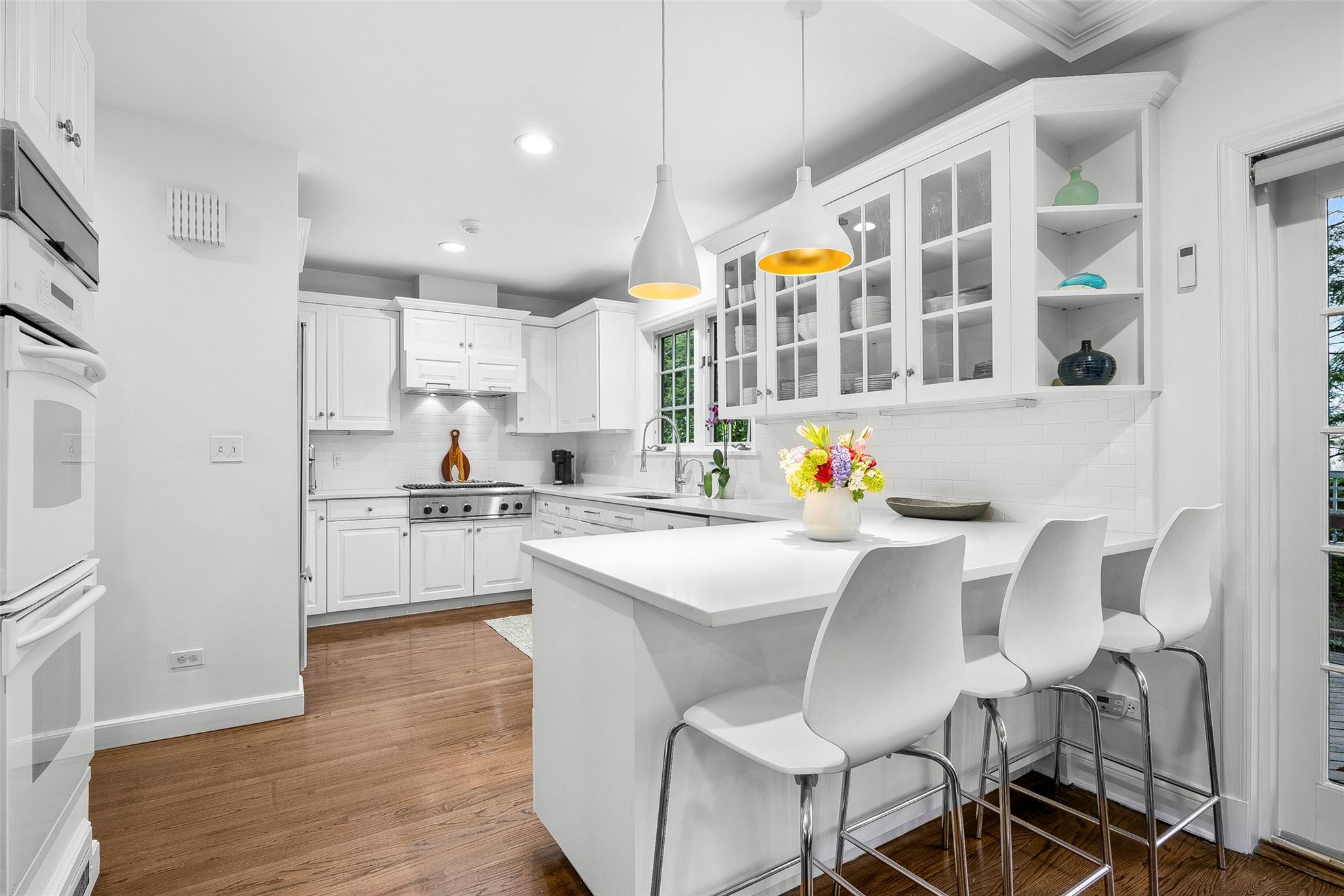 6 South Drive, Larchmont, New York image 16