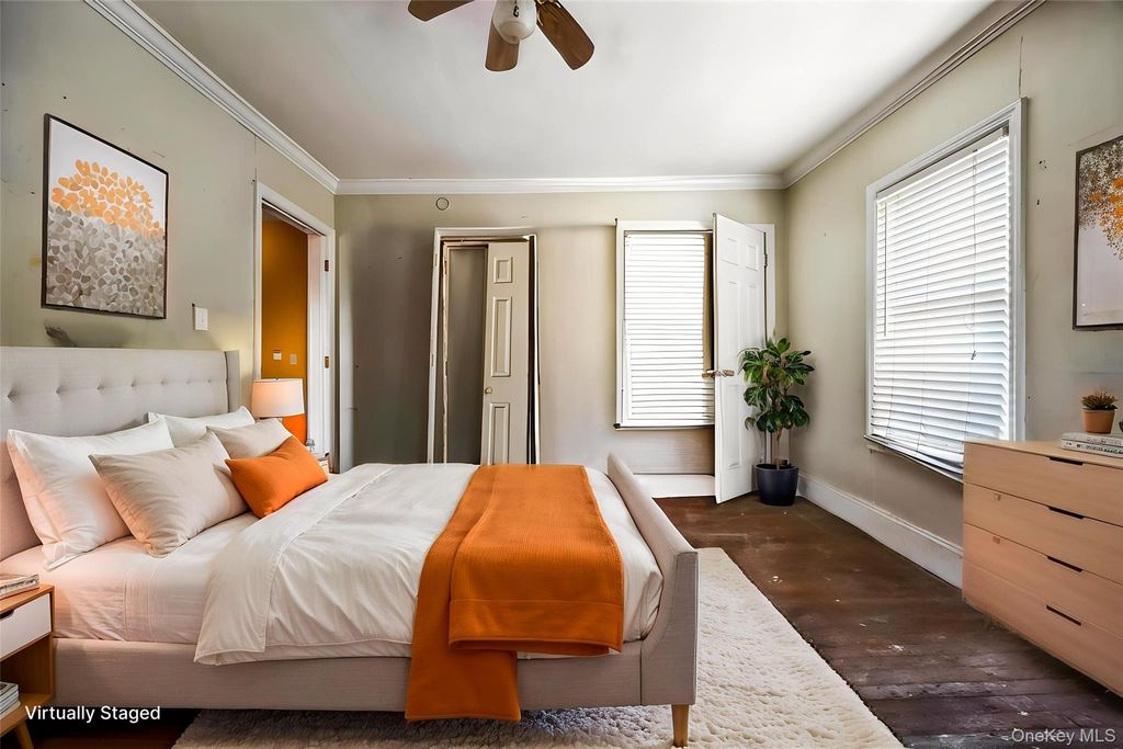 Photo of 1052 McLean Avenue, Yonkers, NY 10704 (MLS # 973263)