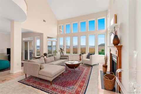 Featured picture for the property 856467