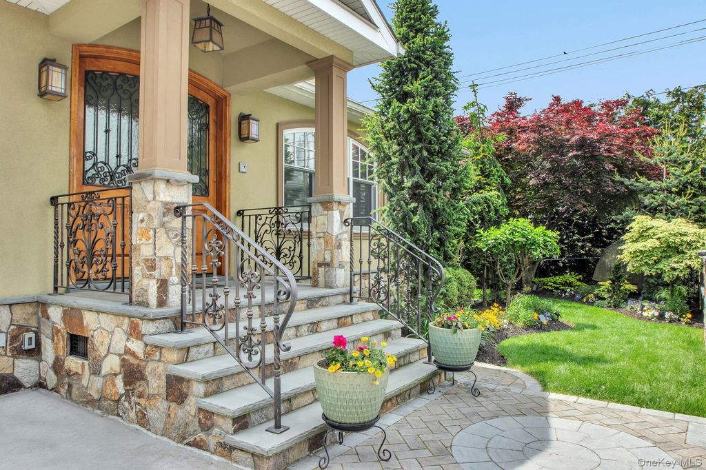 Photo of 14902 11th Avenue, Whitestone, NY 11357 (MLS # 995044)