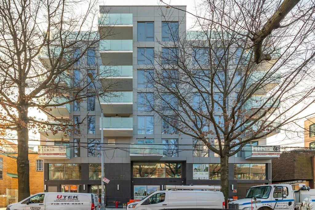 Photo of 136-80 41 ave #7D, Flushing, NY 11355 (MLS # 906674)