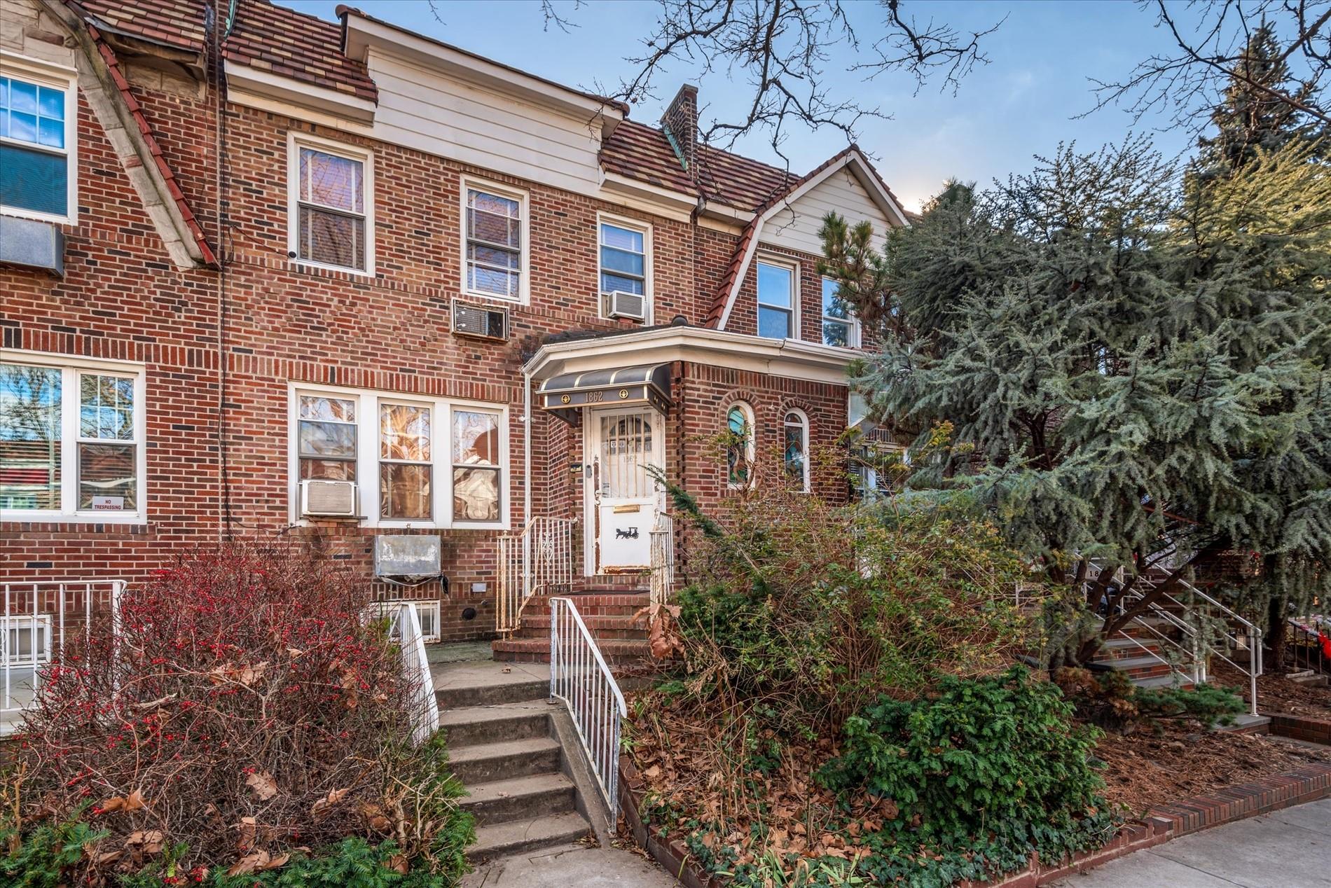 1862 Willoughby Avenue, Ridgewood, New York image 2