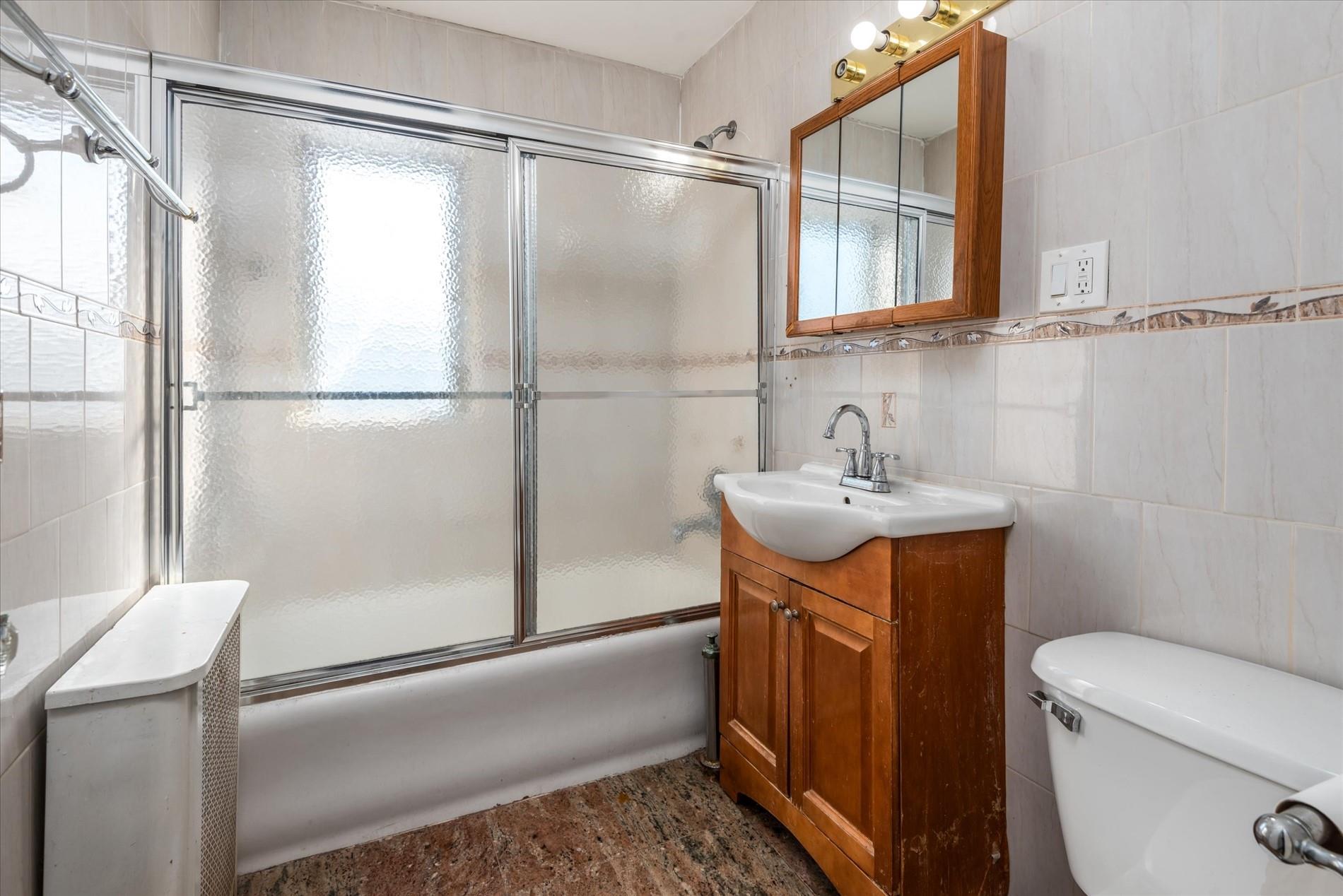 1862 Willoughby Avenue, Ridgewood, New York image 14