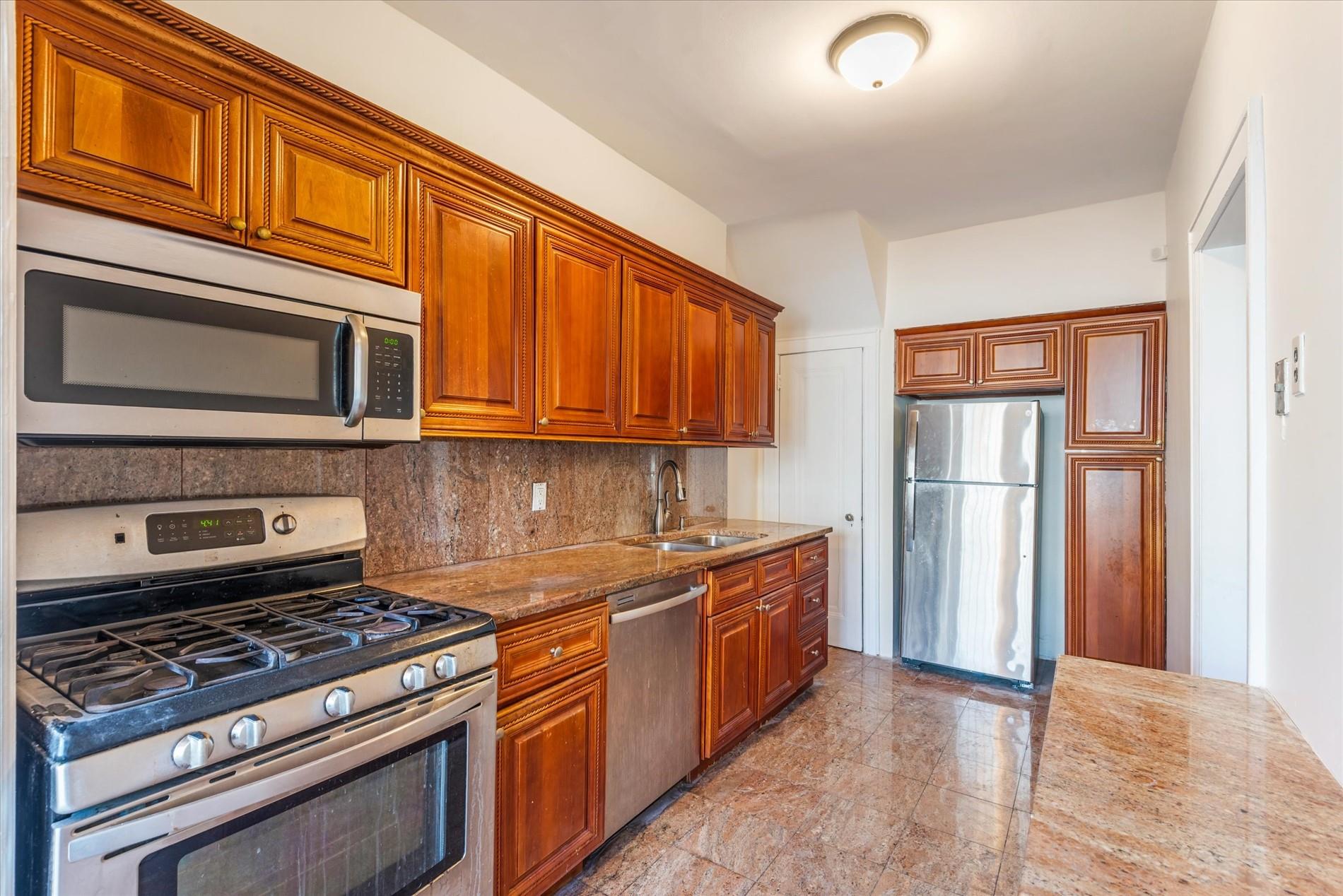 1862 Willoughby Avenue, Ridgewood, New York image 10