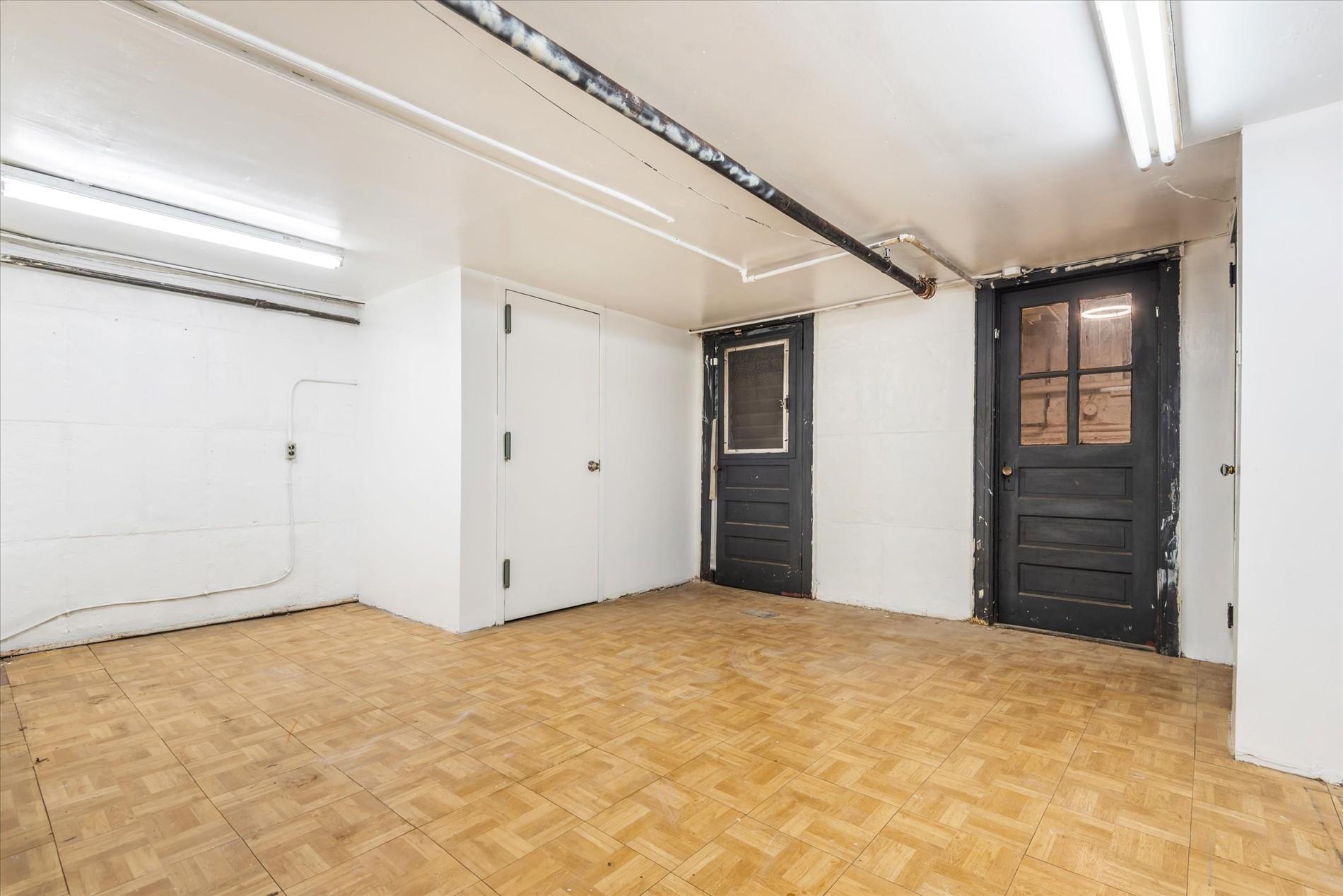 1862 Willoughby Avenue, Ridgewood, New York image 25