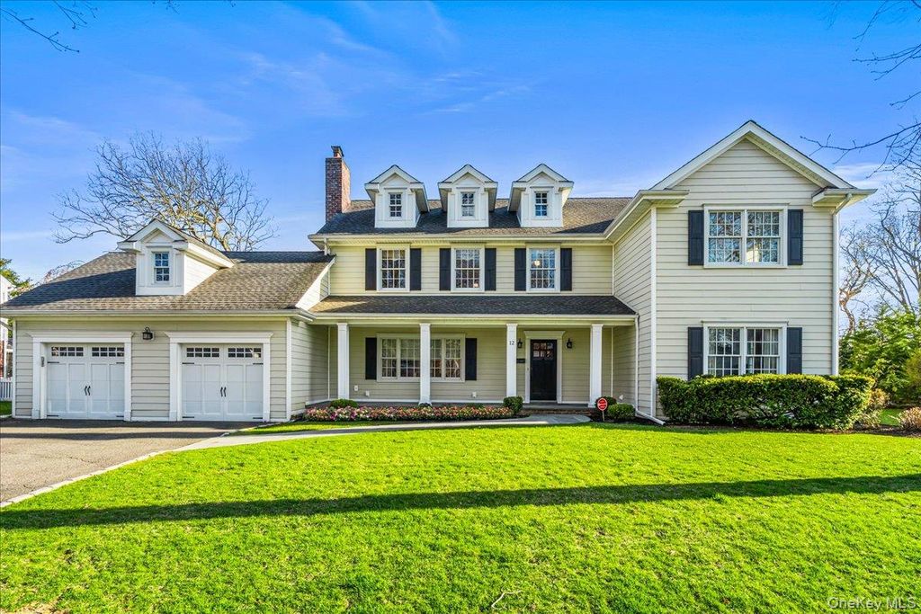 Photo of 12 Whitehall Road, Rockville Centre, NY 11570 (MLS # 983665)