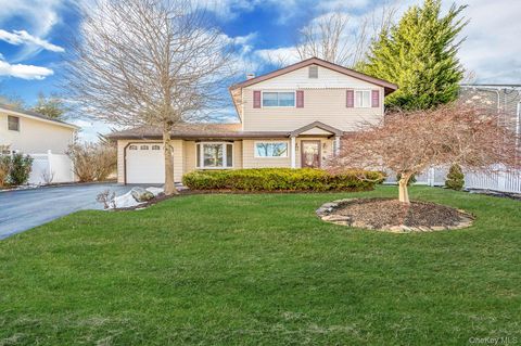 Photo of 58 Sarah Drive, Lake Grove, NY 11755 (MLS # 947216)