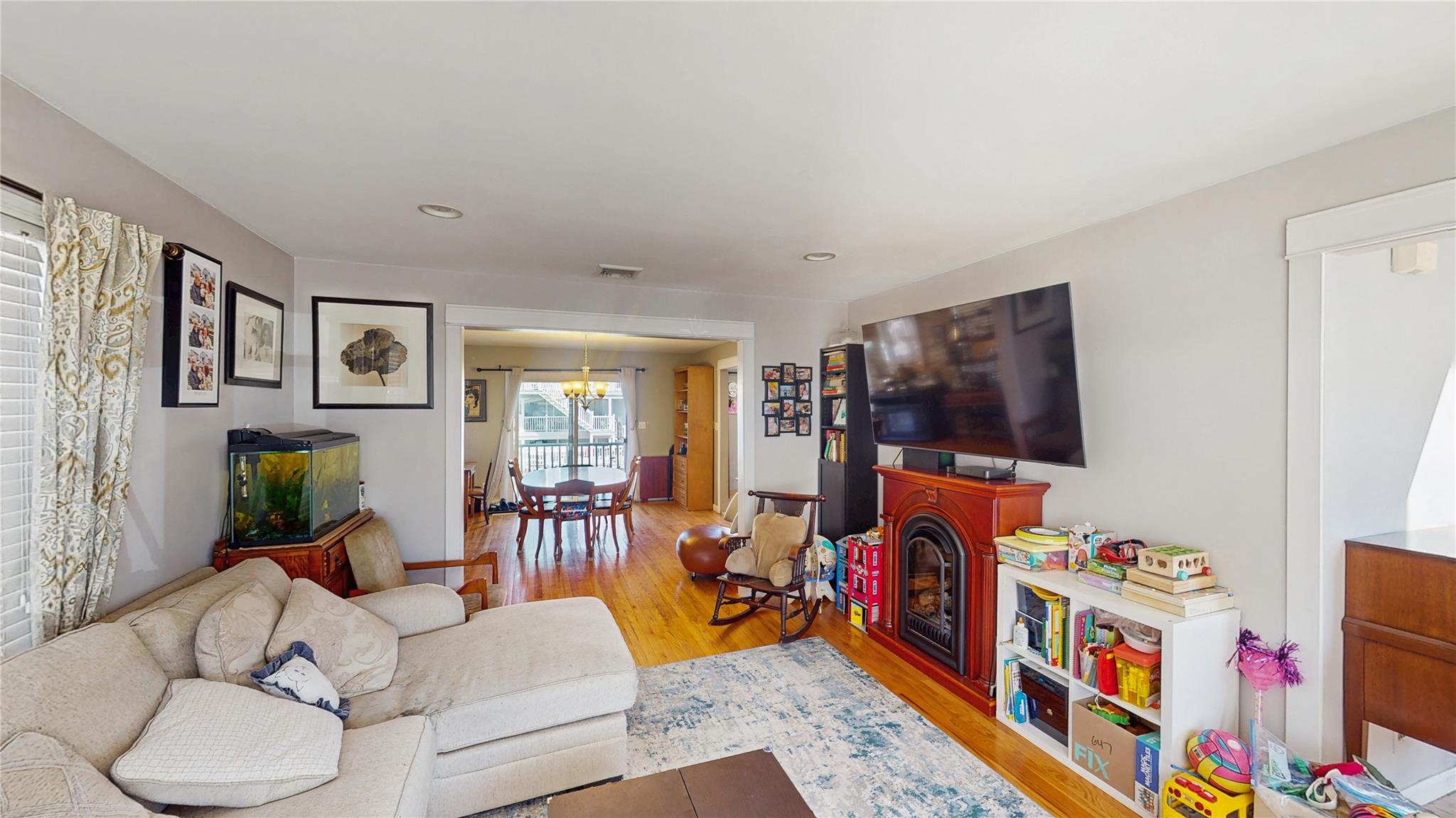 647 Lincoln Street, Baldwin Harbor, Florida image 3