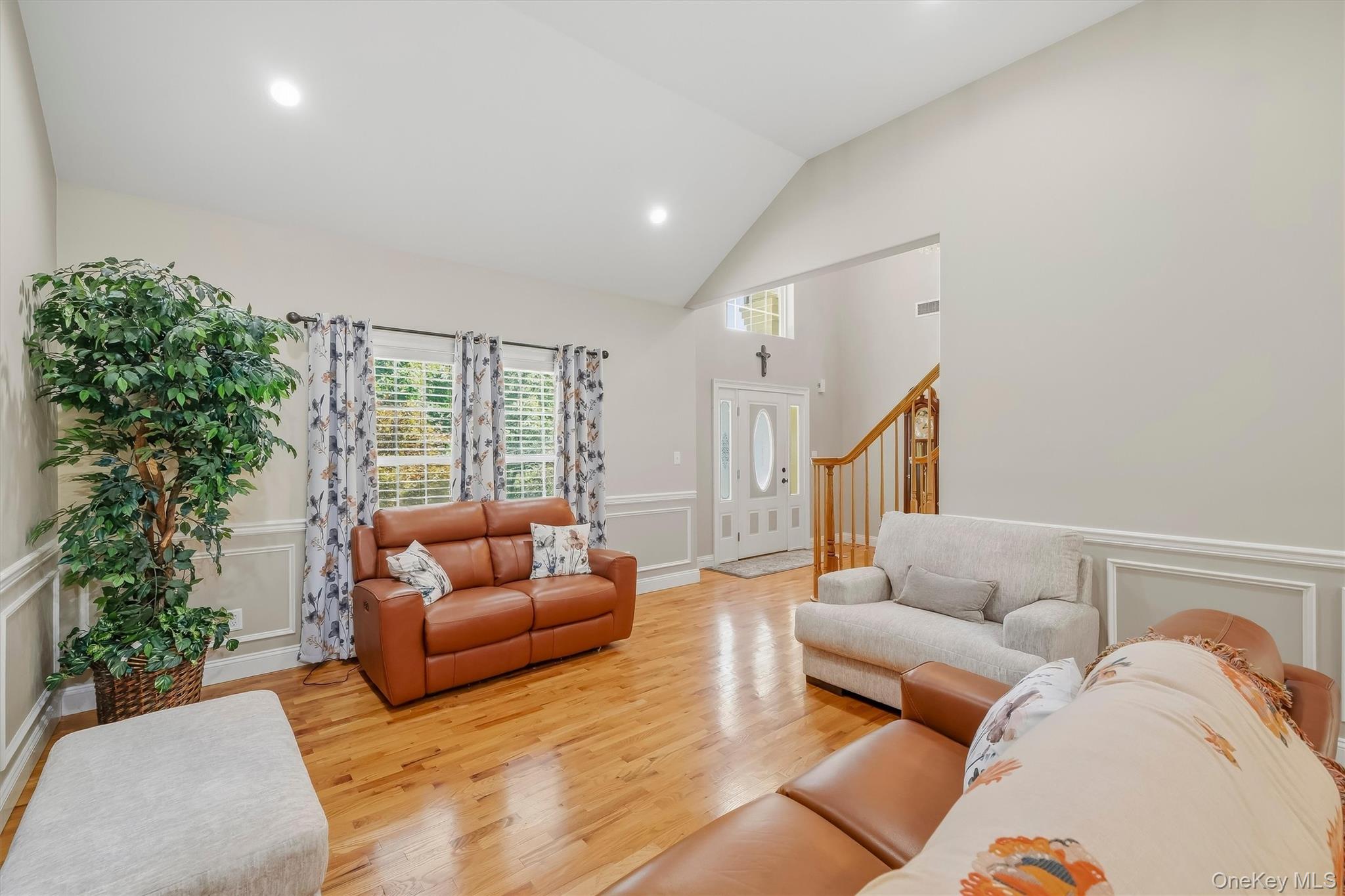 2 Pond Ridge Crossing