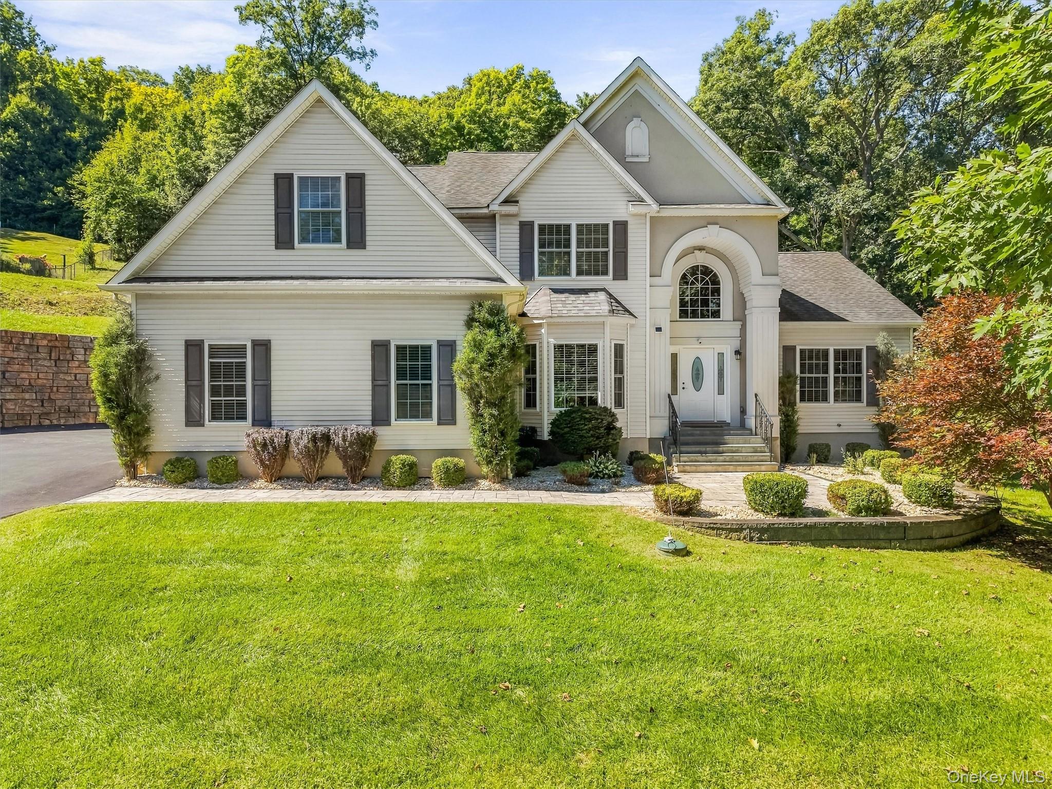 2 Pond Ridge Crossing