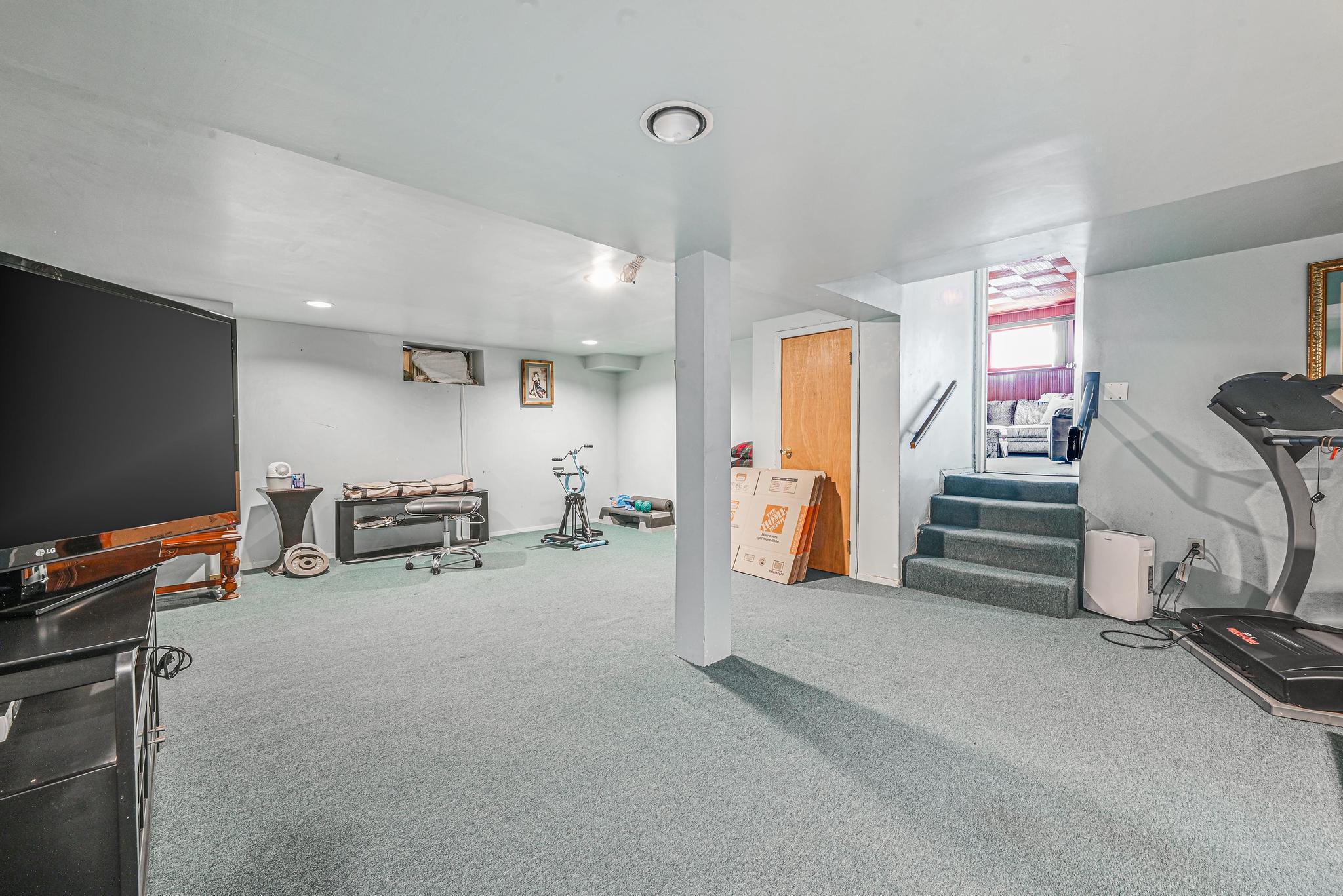 39 Primrose Lane, Roosevelt, New York image 19