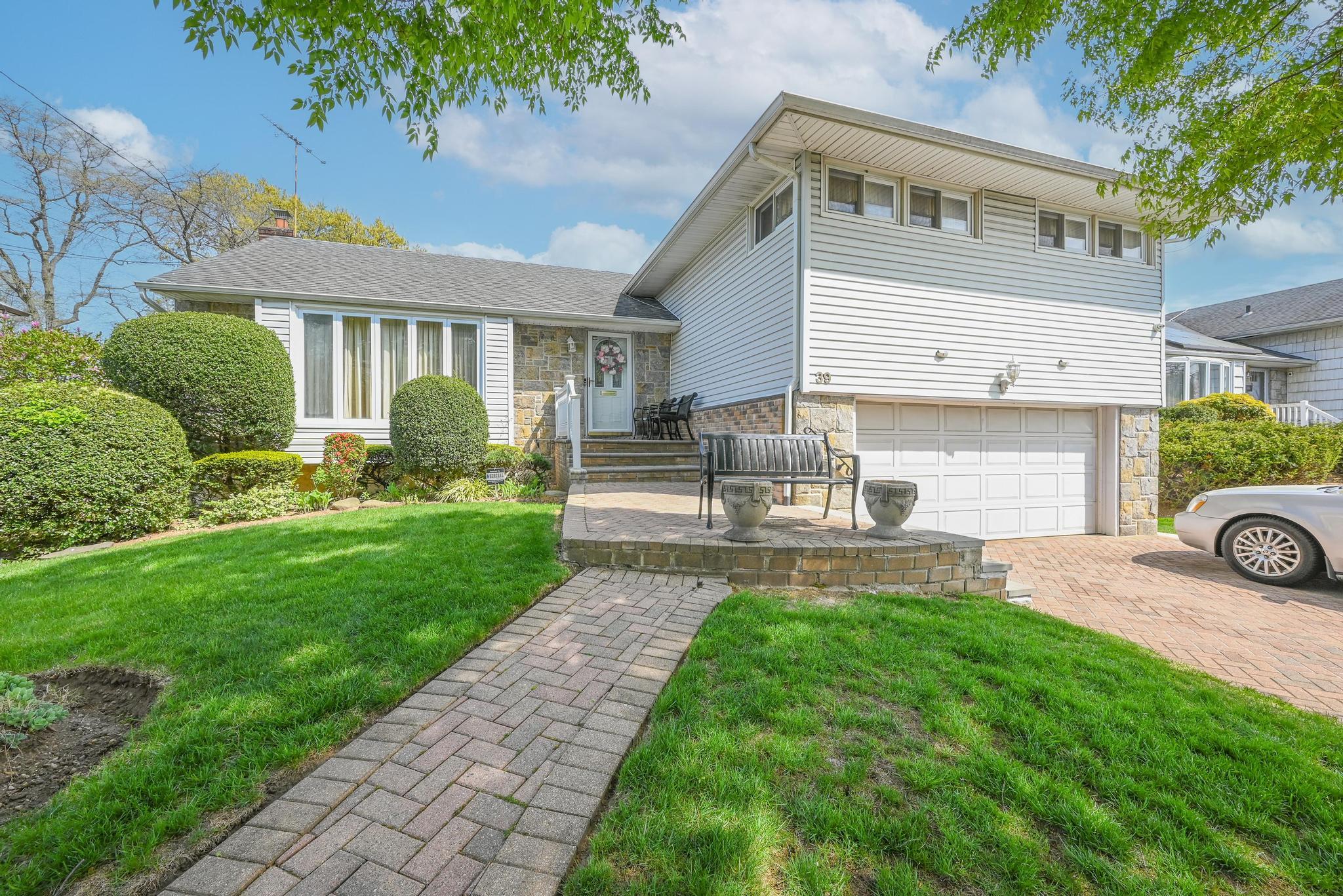 39 Primrose Lane, Roosevelt, New York image 32