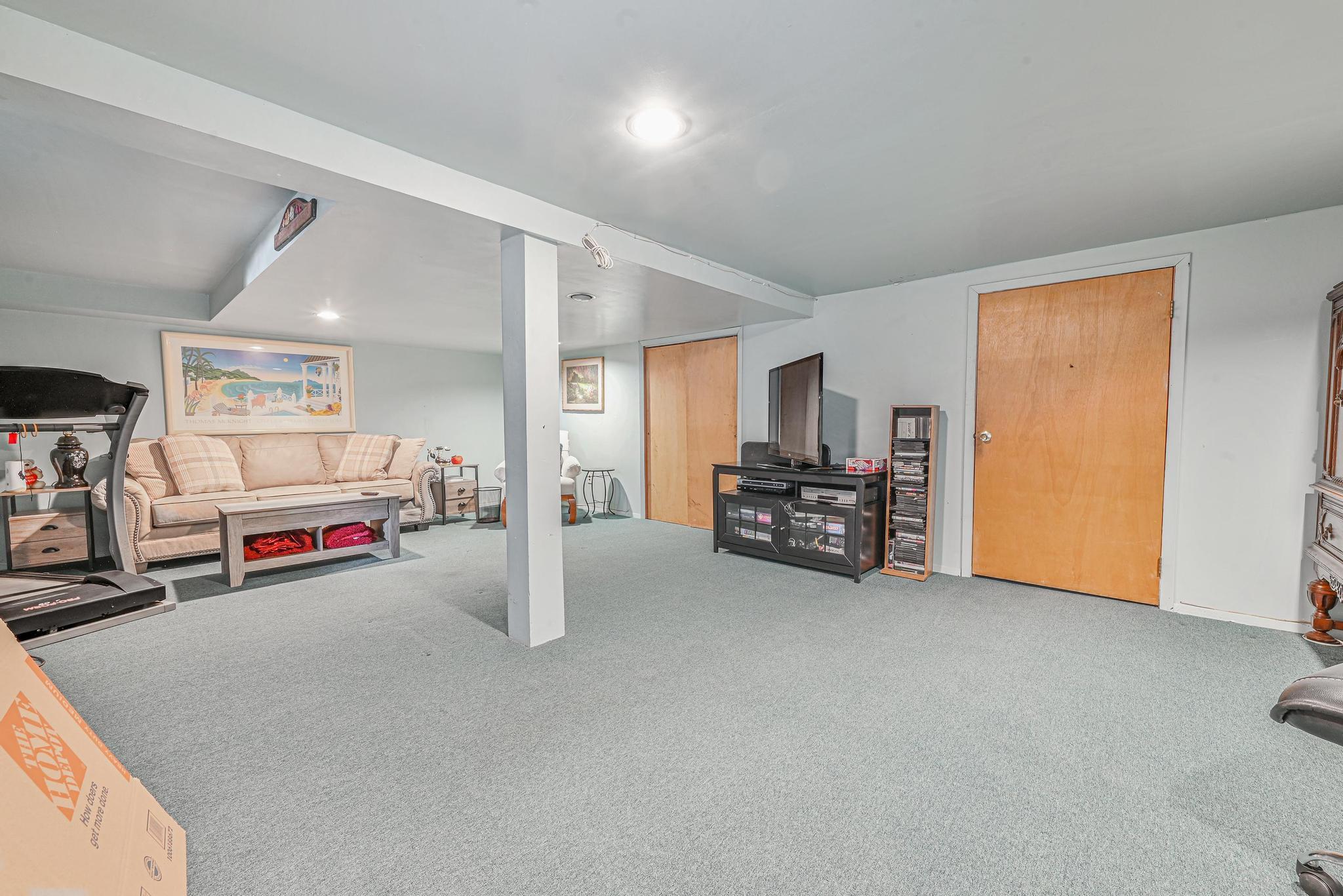 39 Primrose Lane, Roosevelt, New York image 20