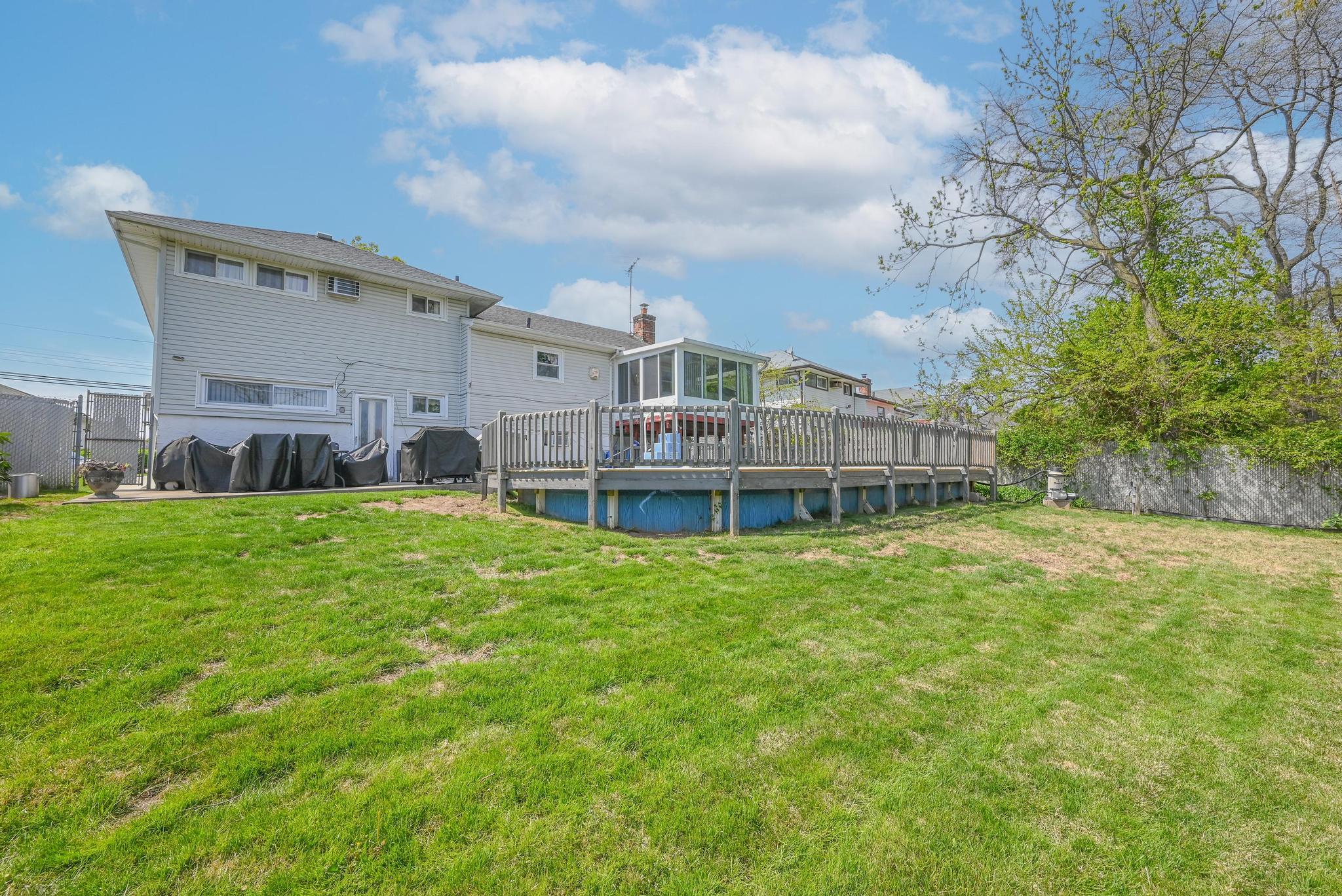39 Primrose Lane, Roosevelt, New York image 30
