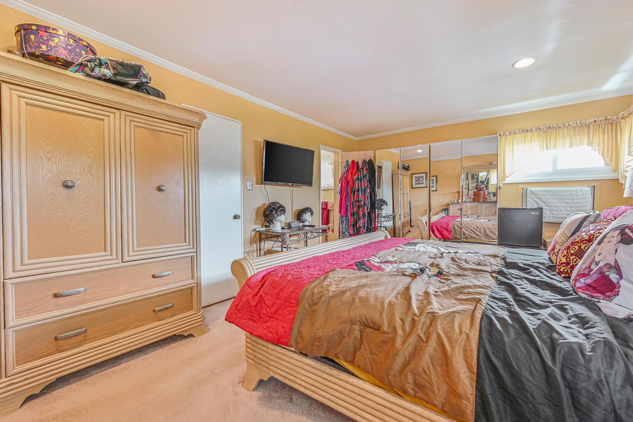 39 Primrose Lane, Roosevelt, New York image 22