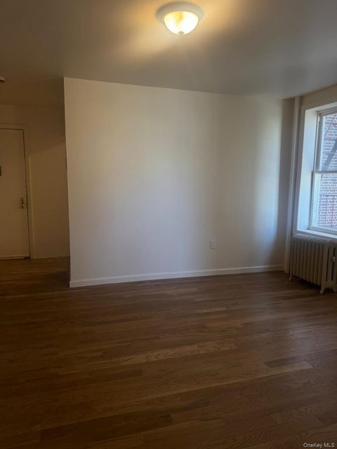 Apartment For Rent - 40 Caryl Avenue<br/> Yonkers, NY 10705