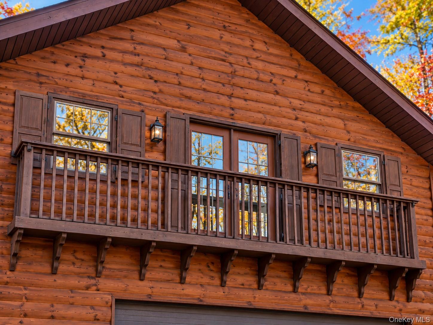 18 E Adirondack Trail