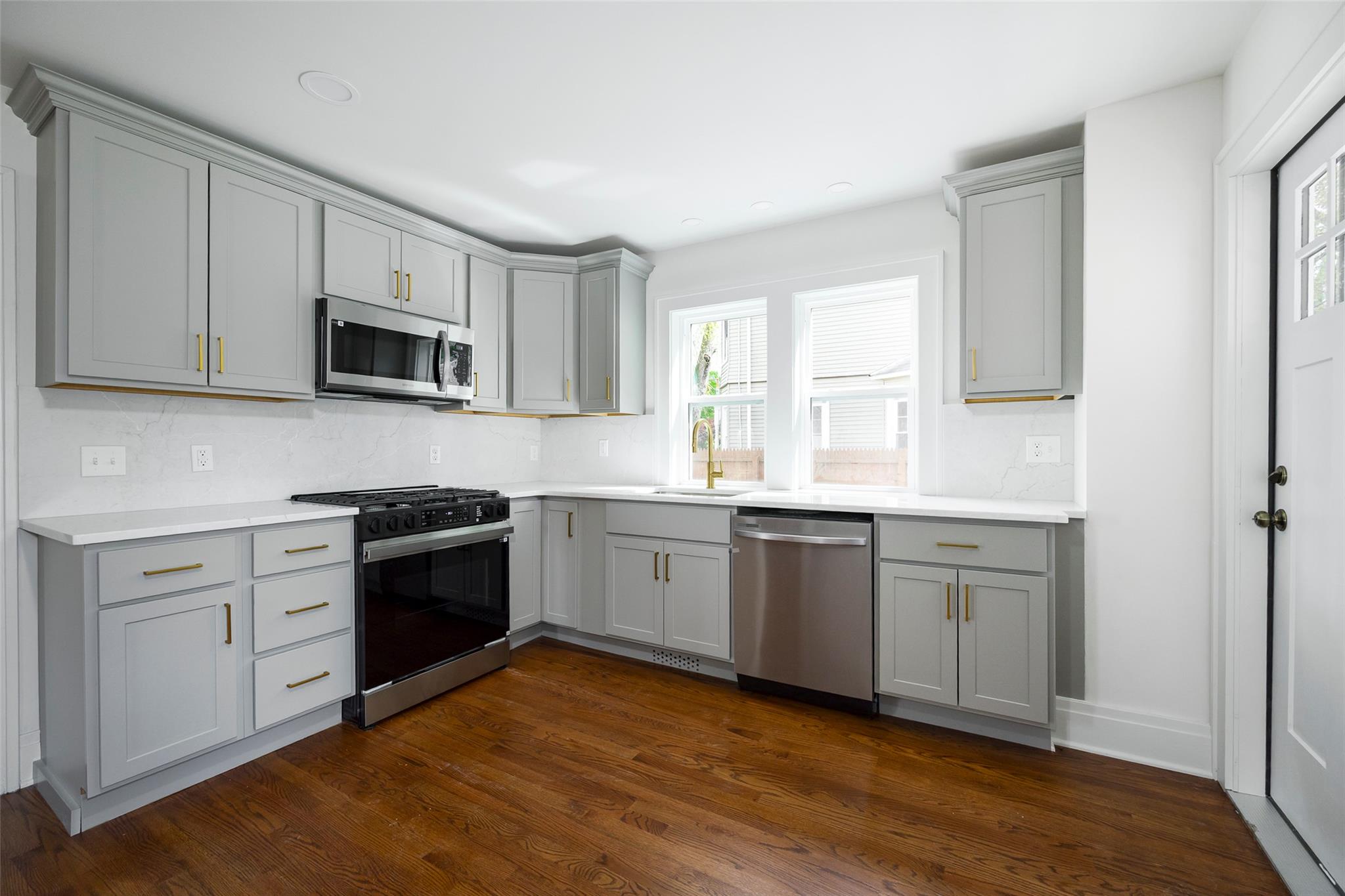 8 S Maple Avenue