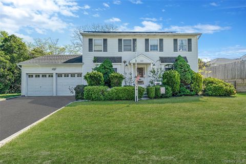 Homes For Sale - 121 Kohr Road<br/> Kings Park, NY 11754