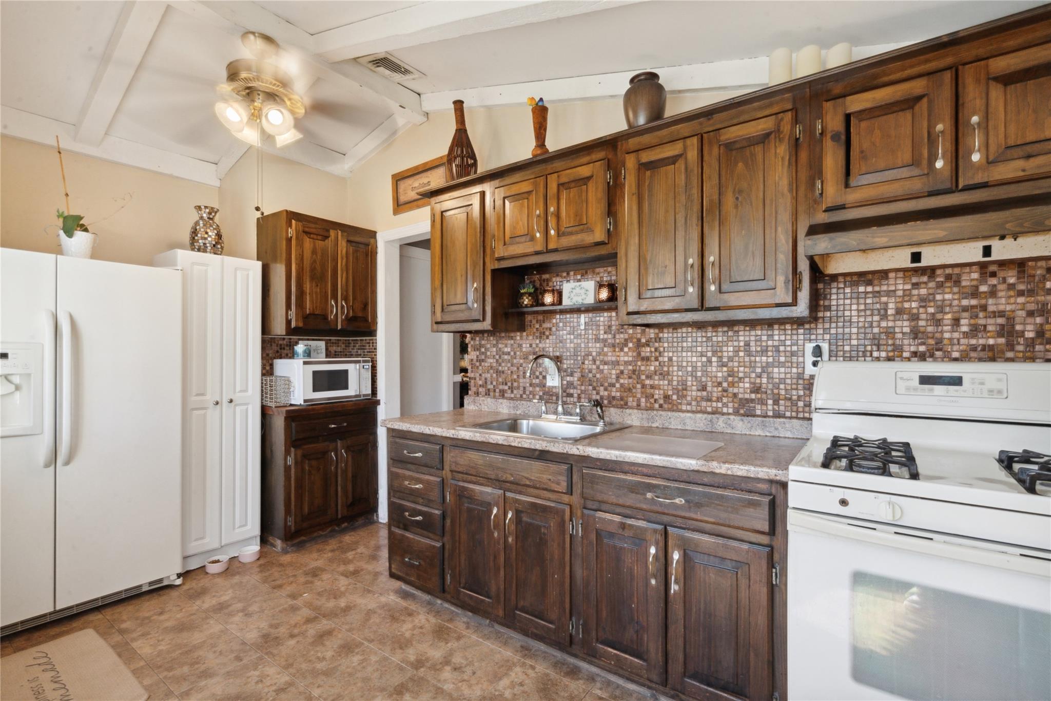 244 Laverne Avenue, Holbrook, New York image 10