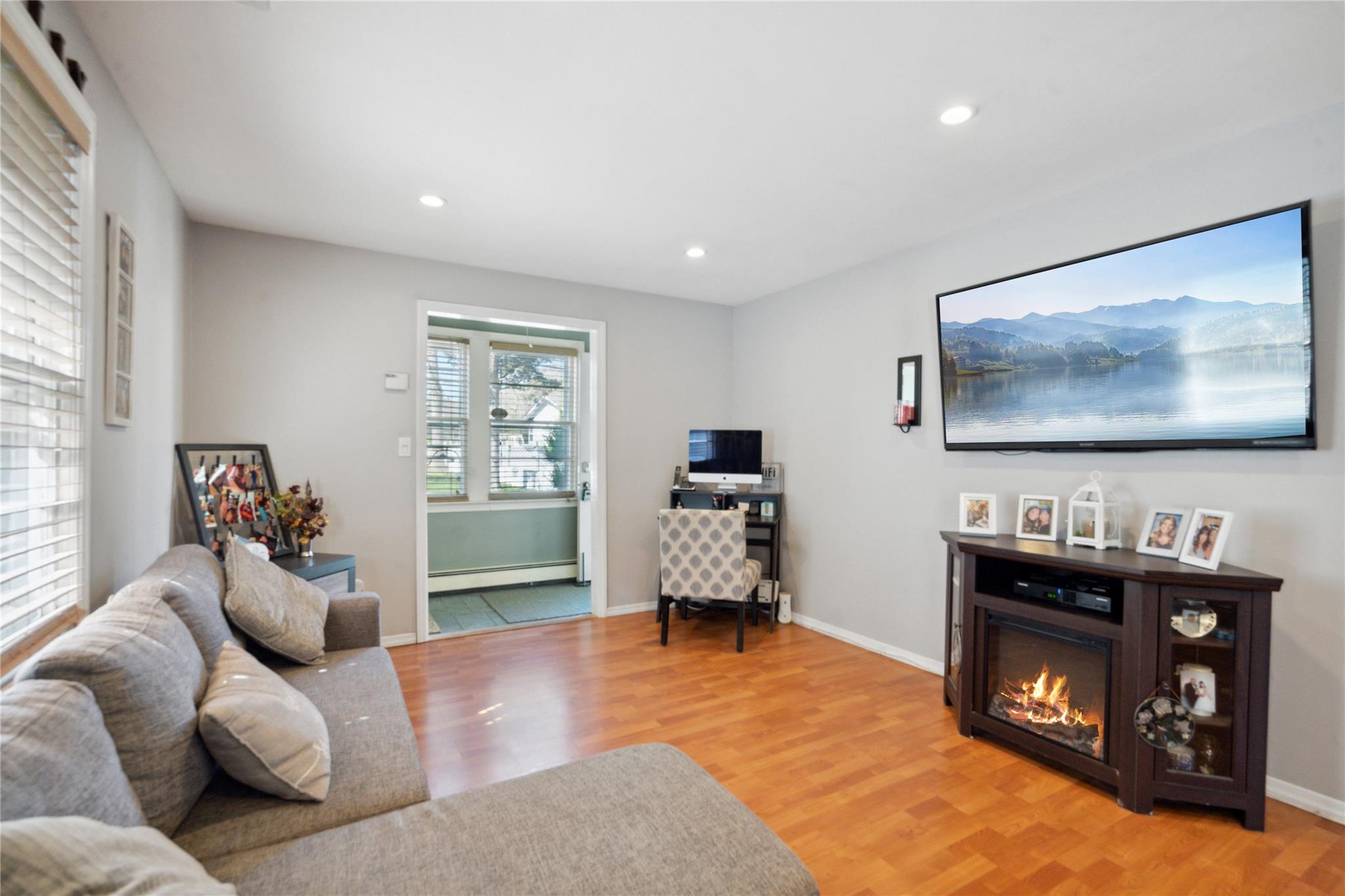 244 Laverne Avenue, Holbrook, New York image 19