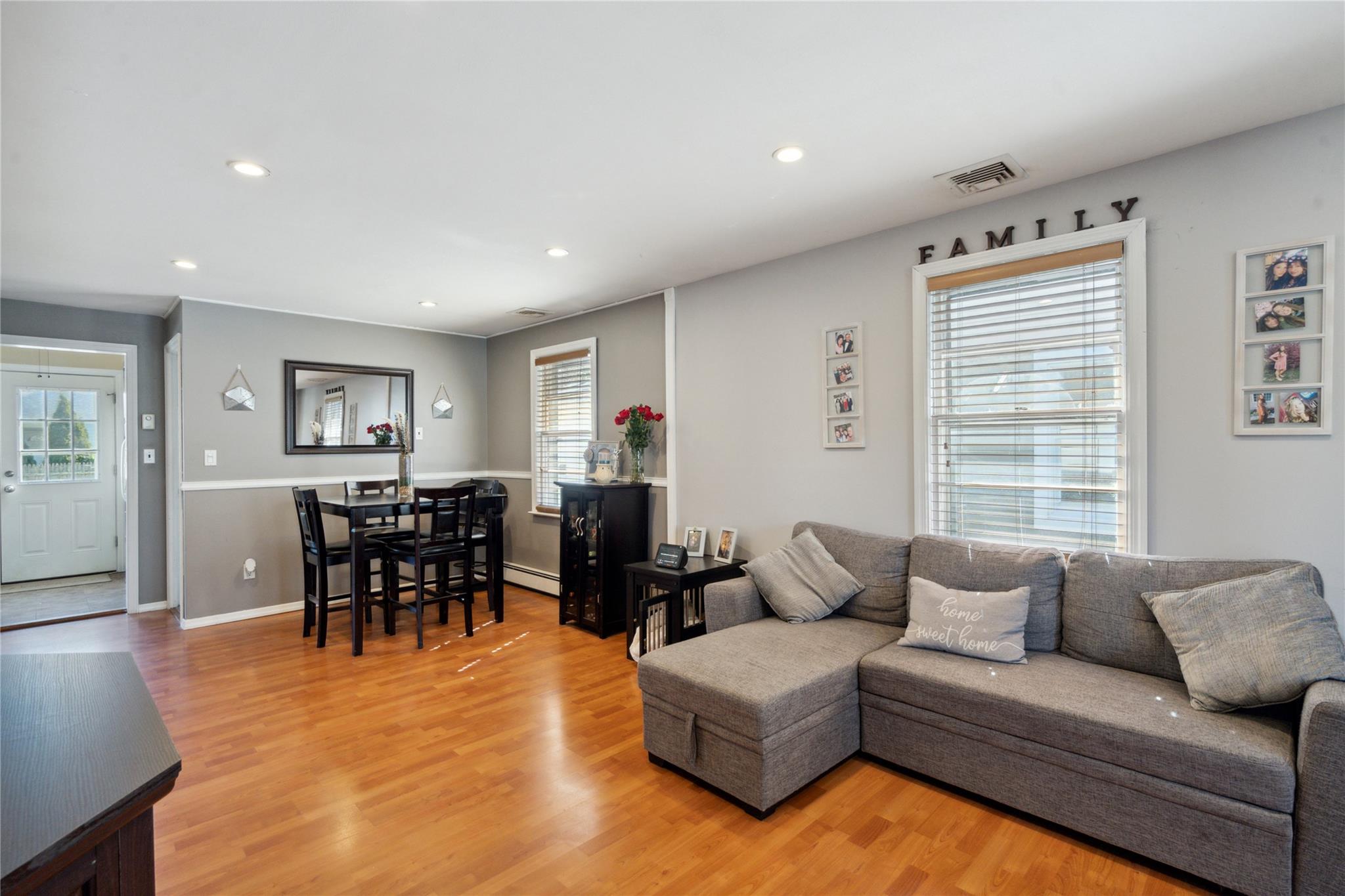 244 Laverne Avenue, Holbrook, New York image 15
