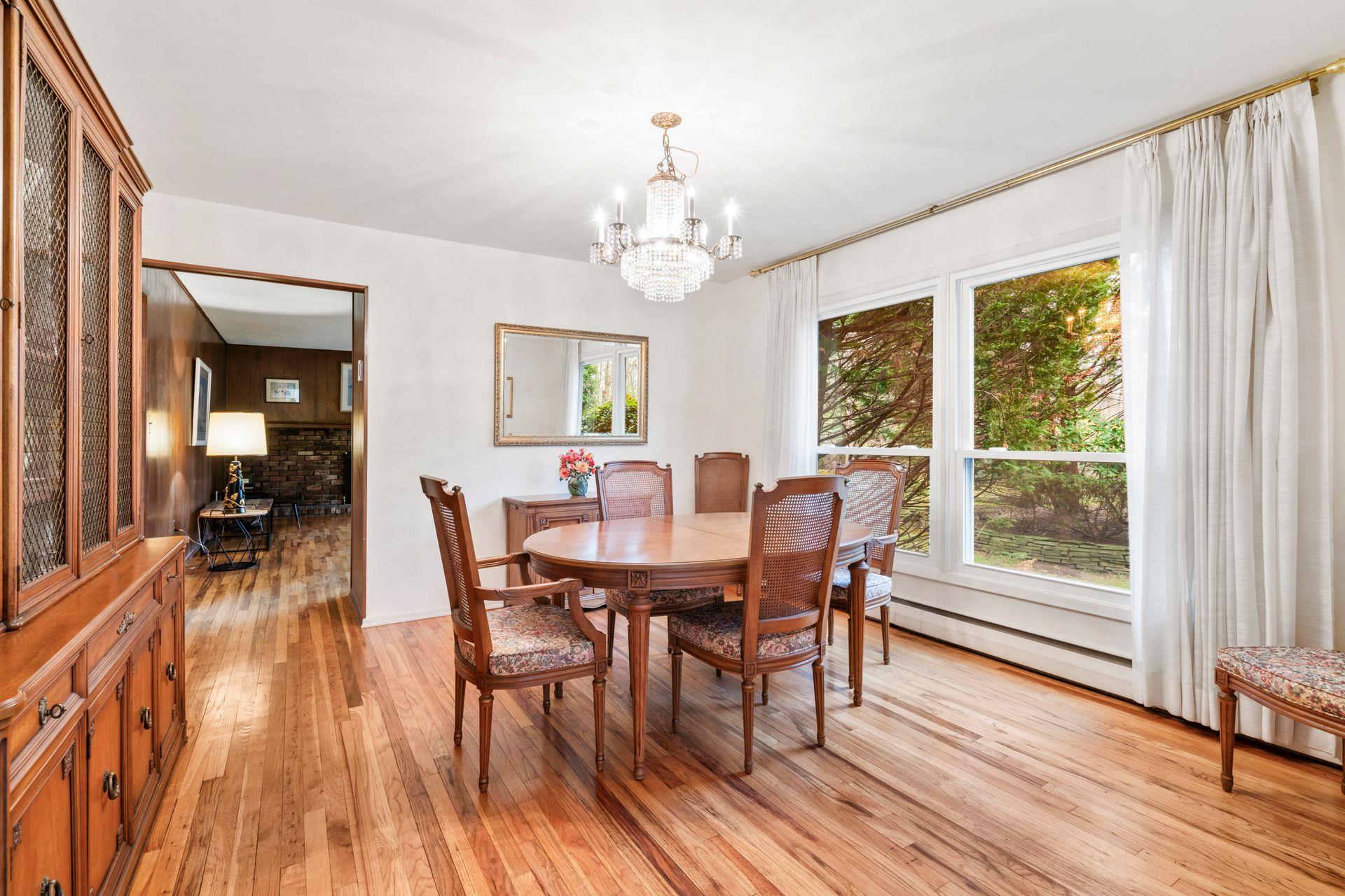 130 Turtle Cove Lane, Huntington, New York image 9