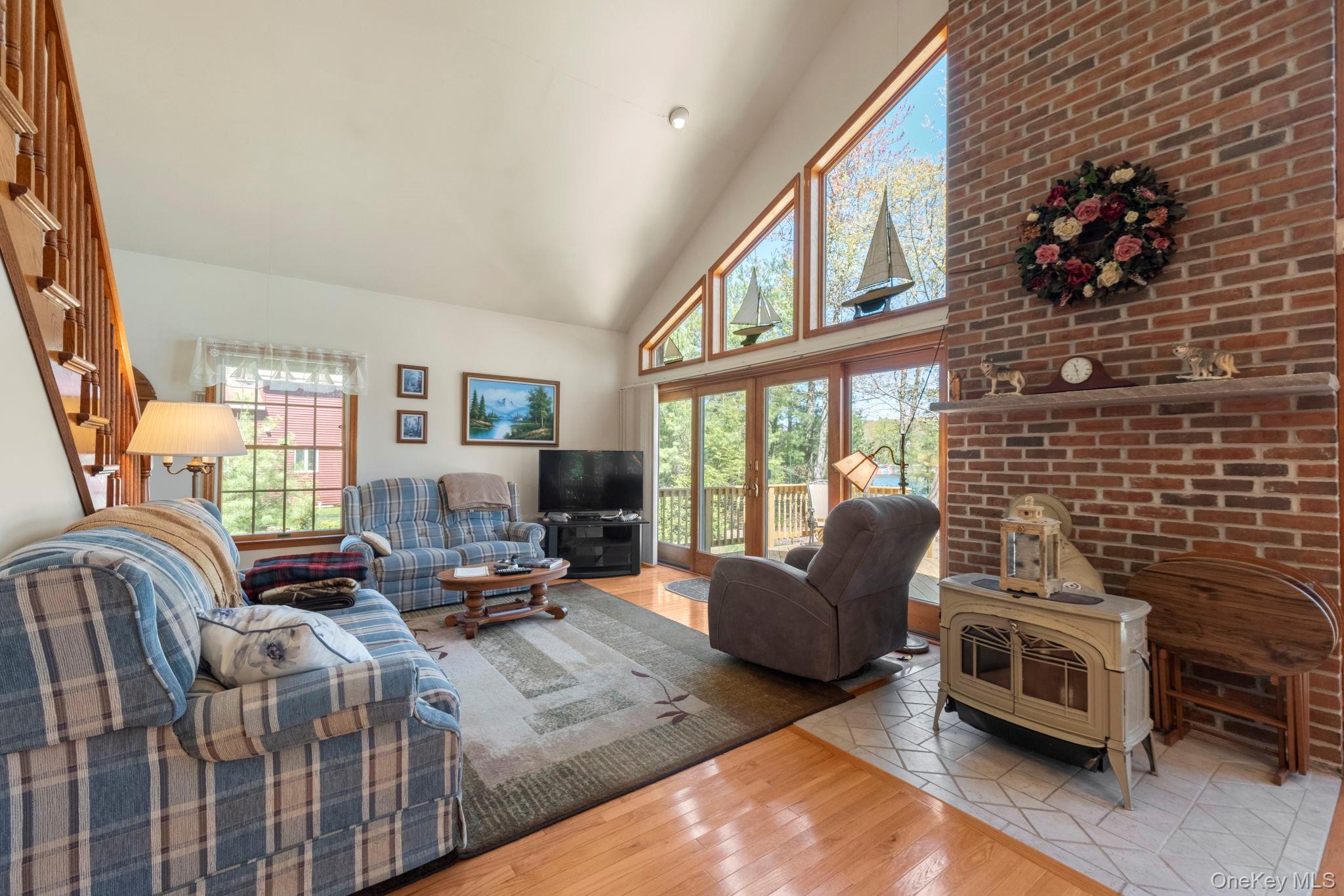 382 S Shore Drive