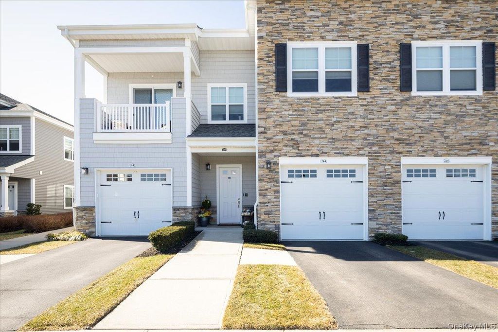 Photo of 244 Fall Court, East Northport, NY 11731 (MLS # 997262)