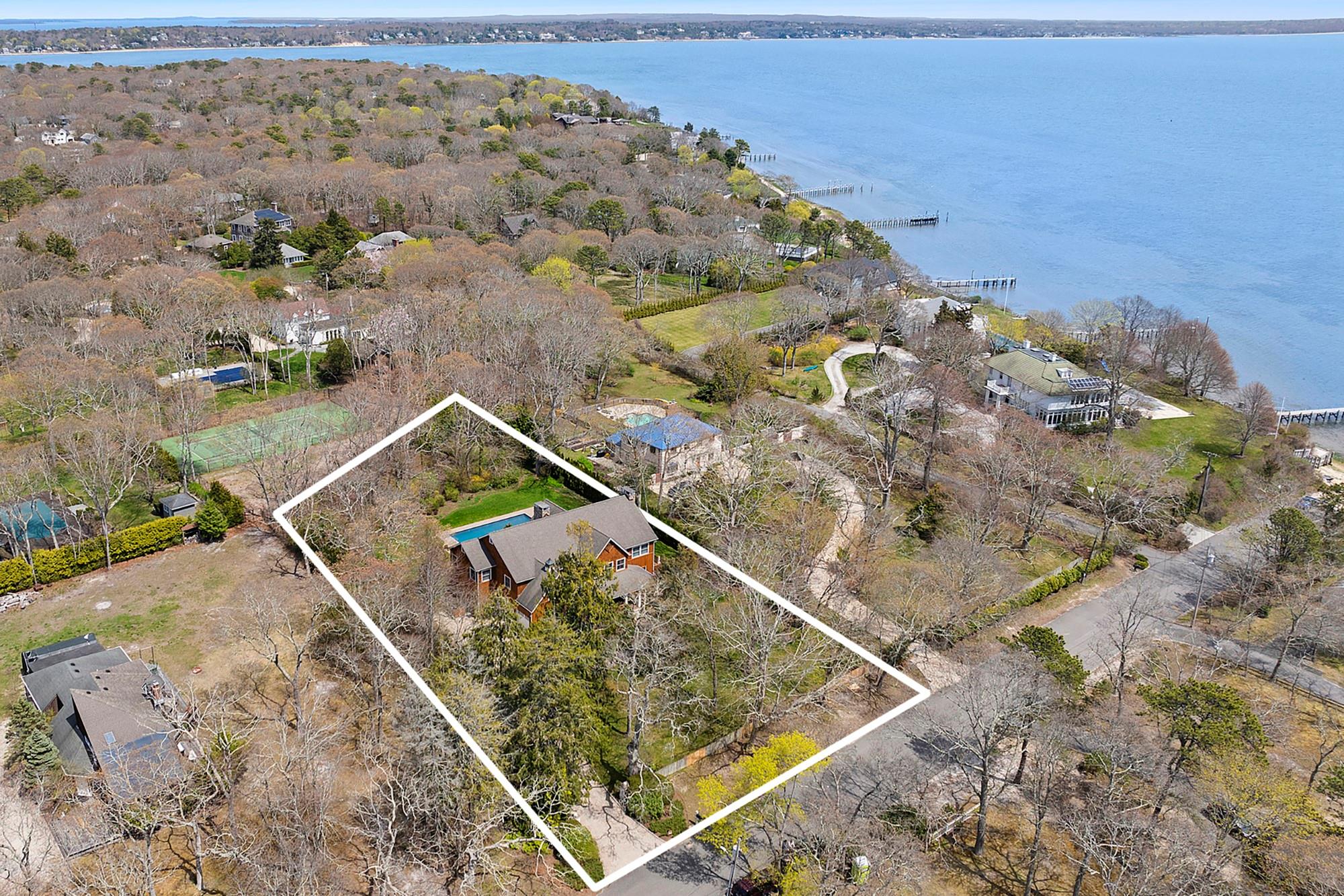 179 Bay Avenue, Hampton Bays, New York image 6