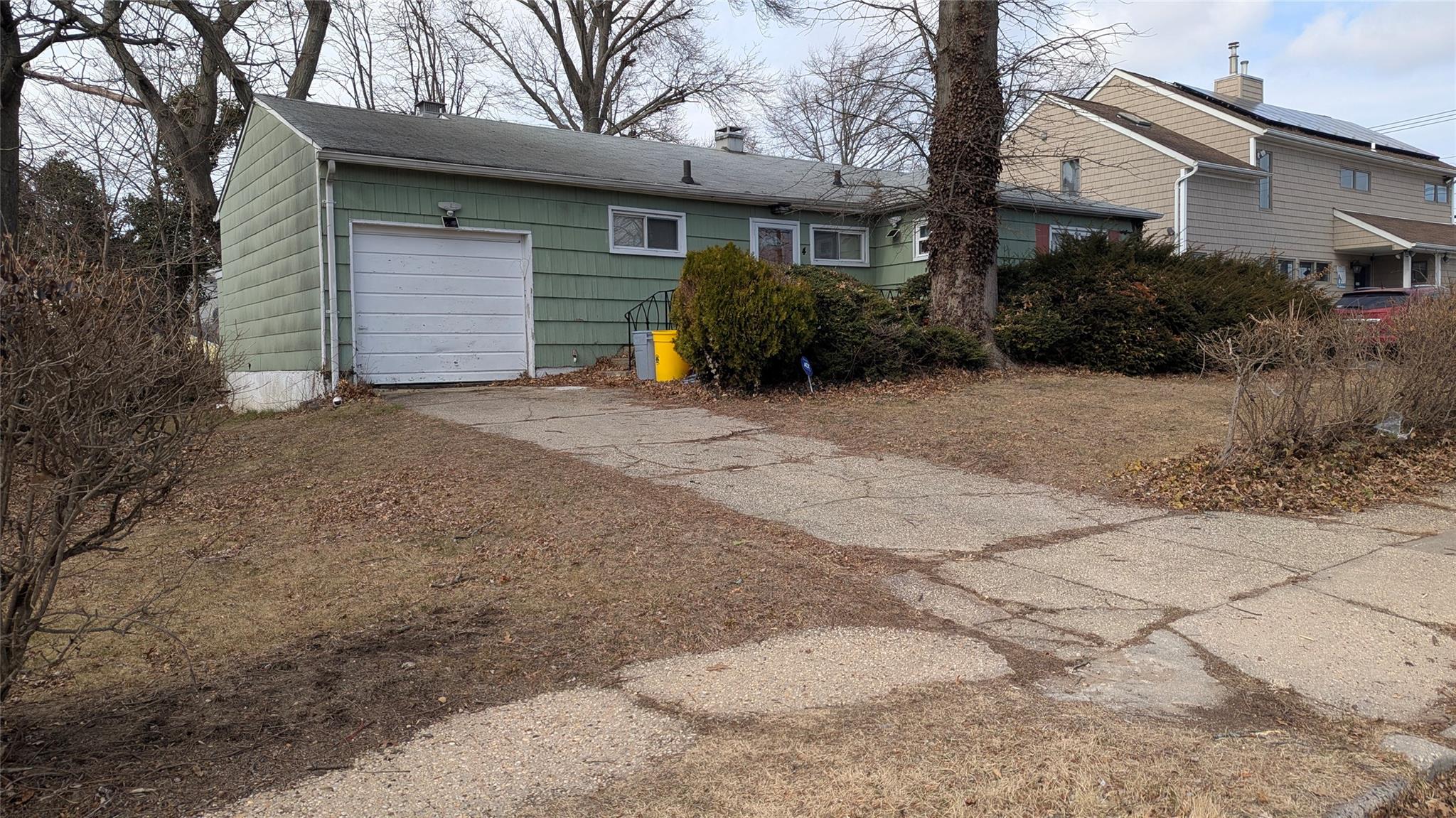 4 Hope Drive, Oyster Bay, New York image 1