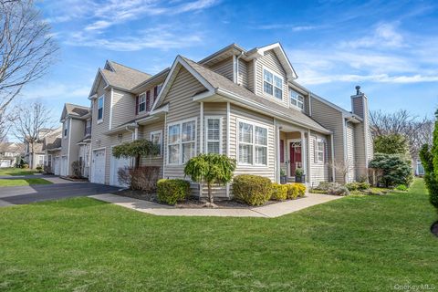 Photo of 31 Snowdance Lane, Nesconset, NY 11767 (MLS # 979033)