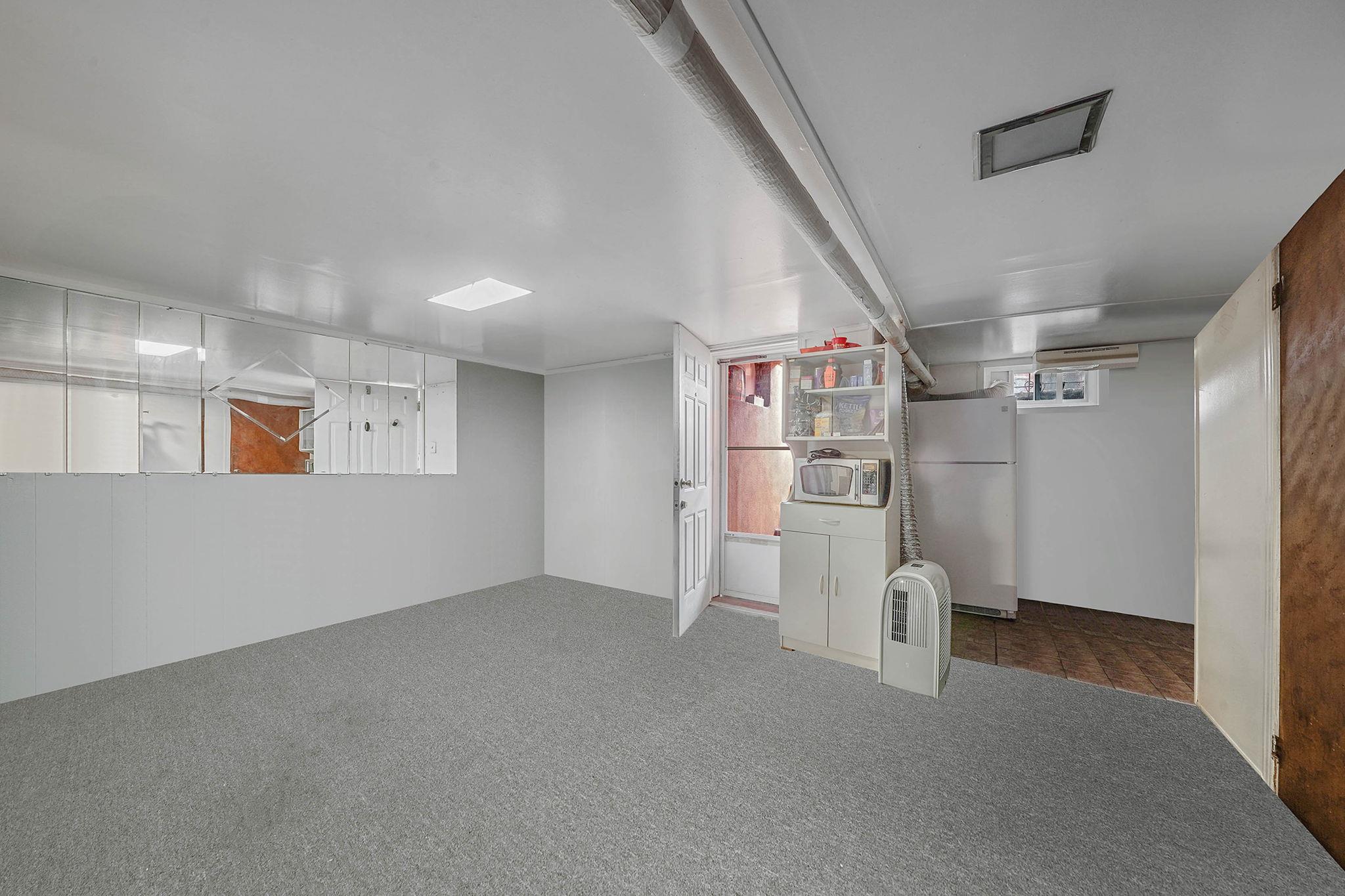 13103 226th Street, Laurelton, New York image 13