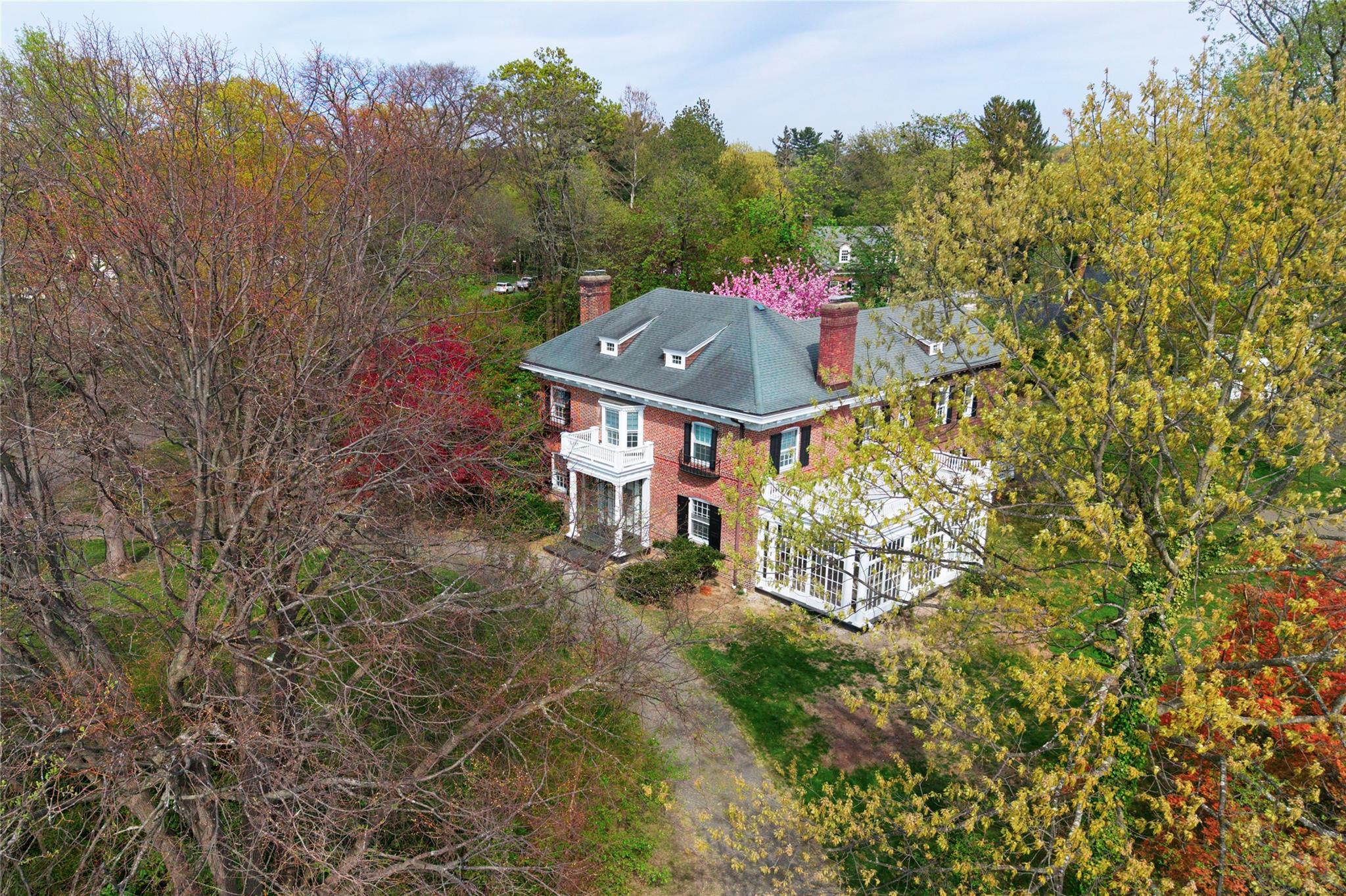 44 North Drive