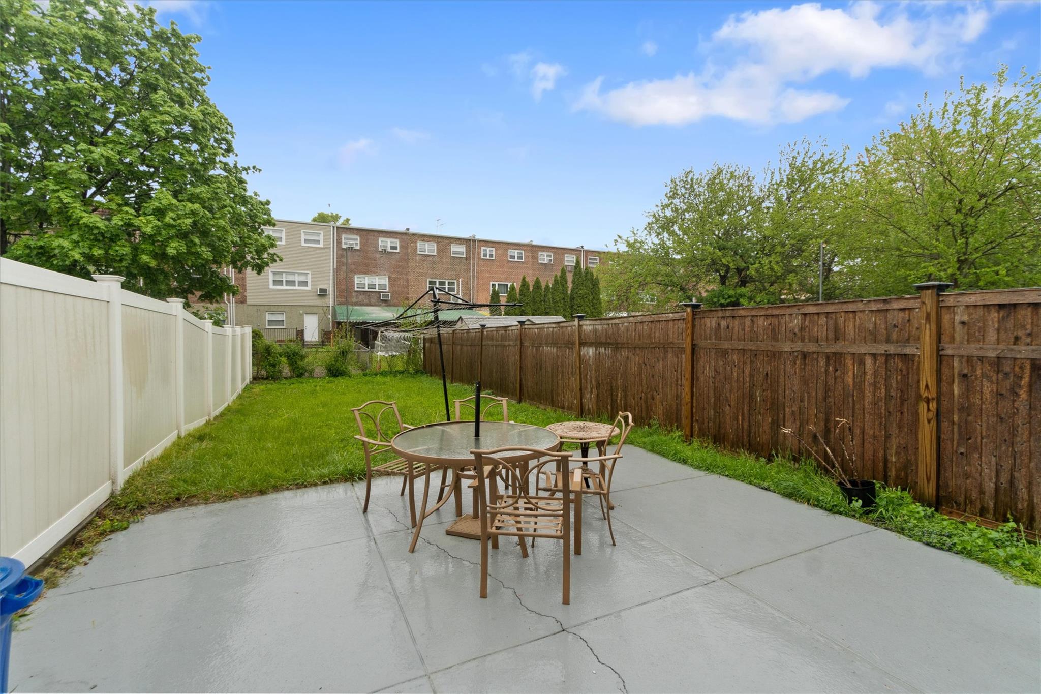 204 Throggs Neck Boulevard, Bronx, New York image 32