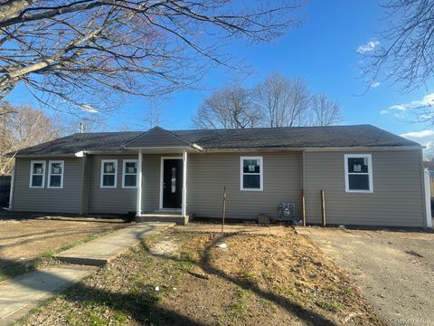 Central Islip, NY 11722